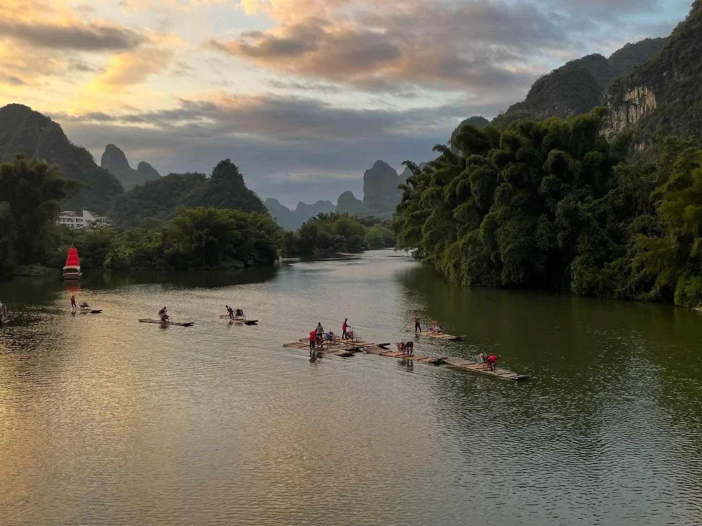 Xingping lately ❤️ 

#xingpingvillage #pomelohostelyangshuo #pomelohostelxingping #yangshuohostel #guilinhostel