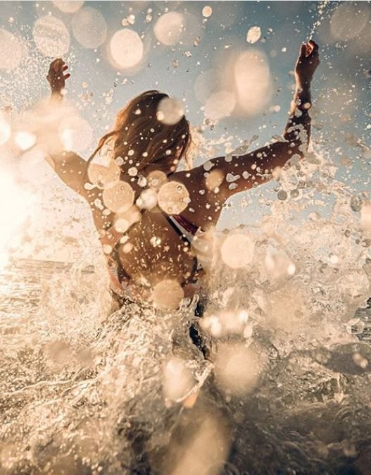 splashing.jpg