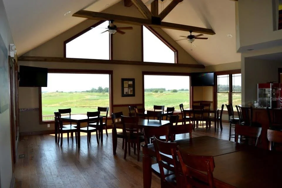 Clubhouse Bar & Grill