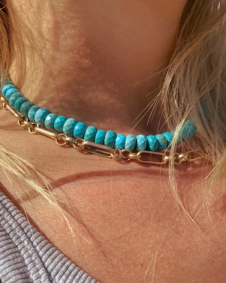 Turquoise Magnesite Necklace .webp