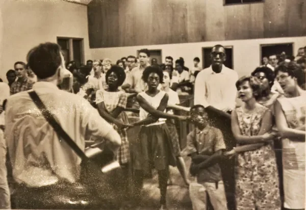 Pete Seeger &amp; Meridian Community Members