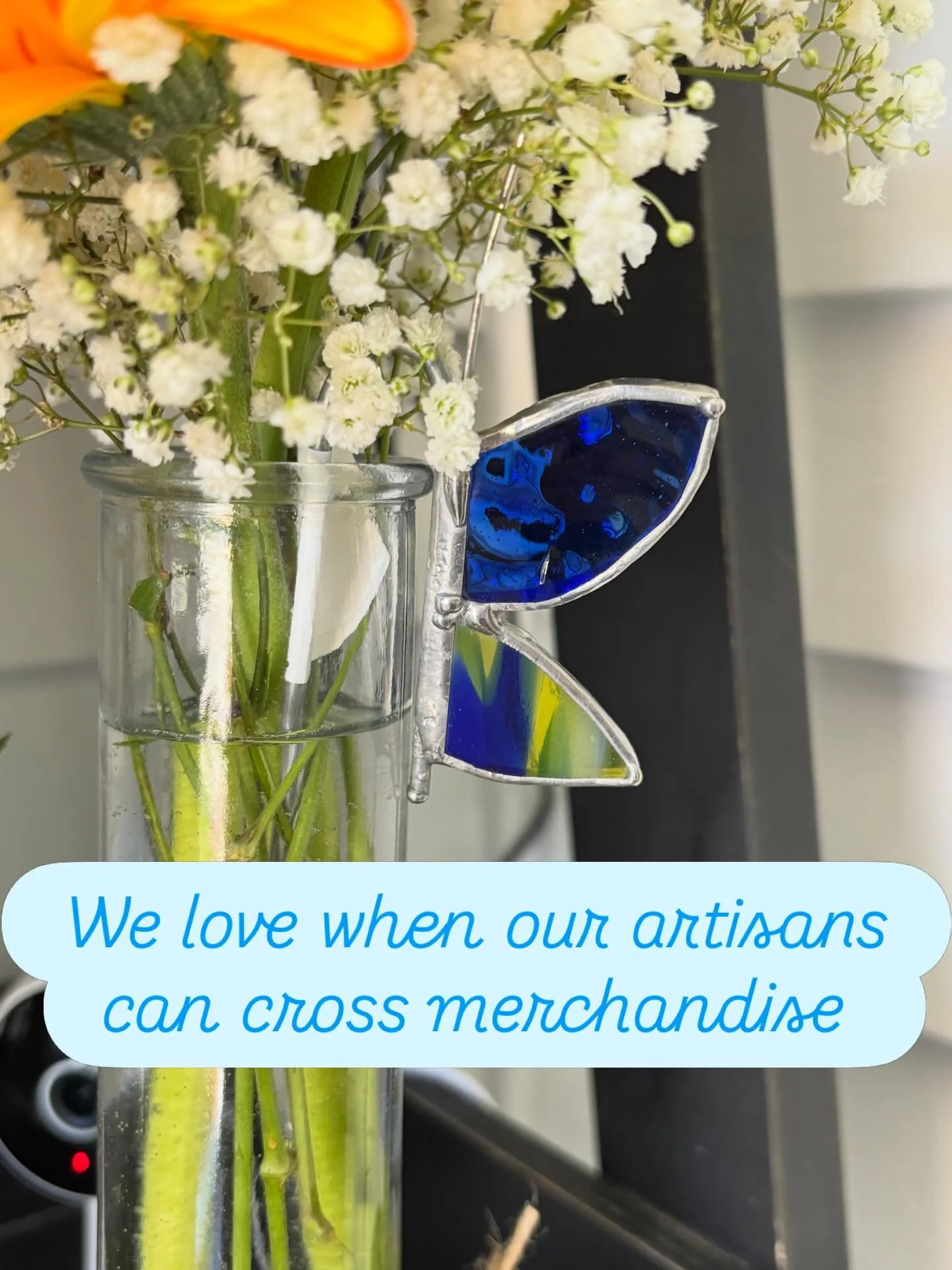 Look at these pretties! Be sure check out the decorative glass flower accessories that go OH SO WELL with our flower arrangements!!

@grimakinglass 
@abbeyhilldesign @funnyfarmflowers.corunna