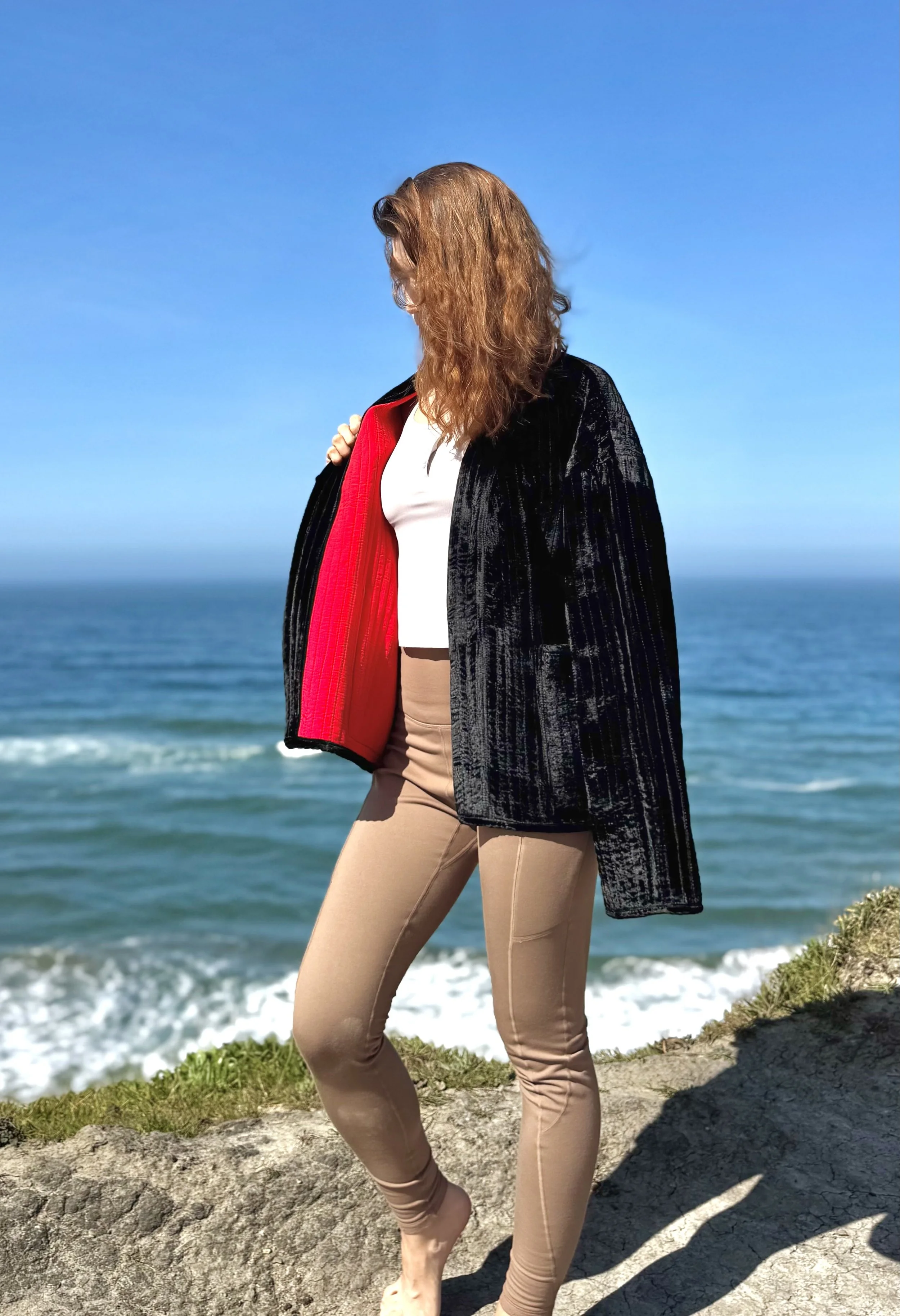 Black-Red Nomad Bomber