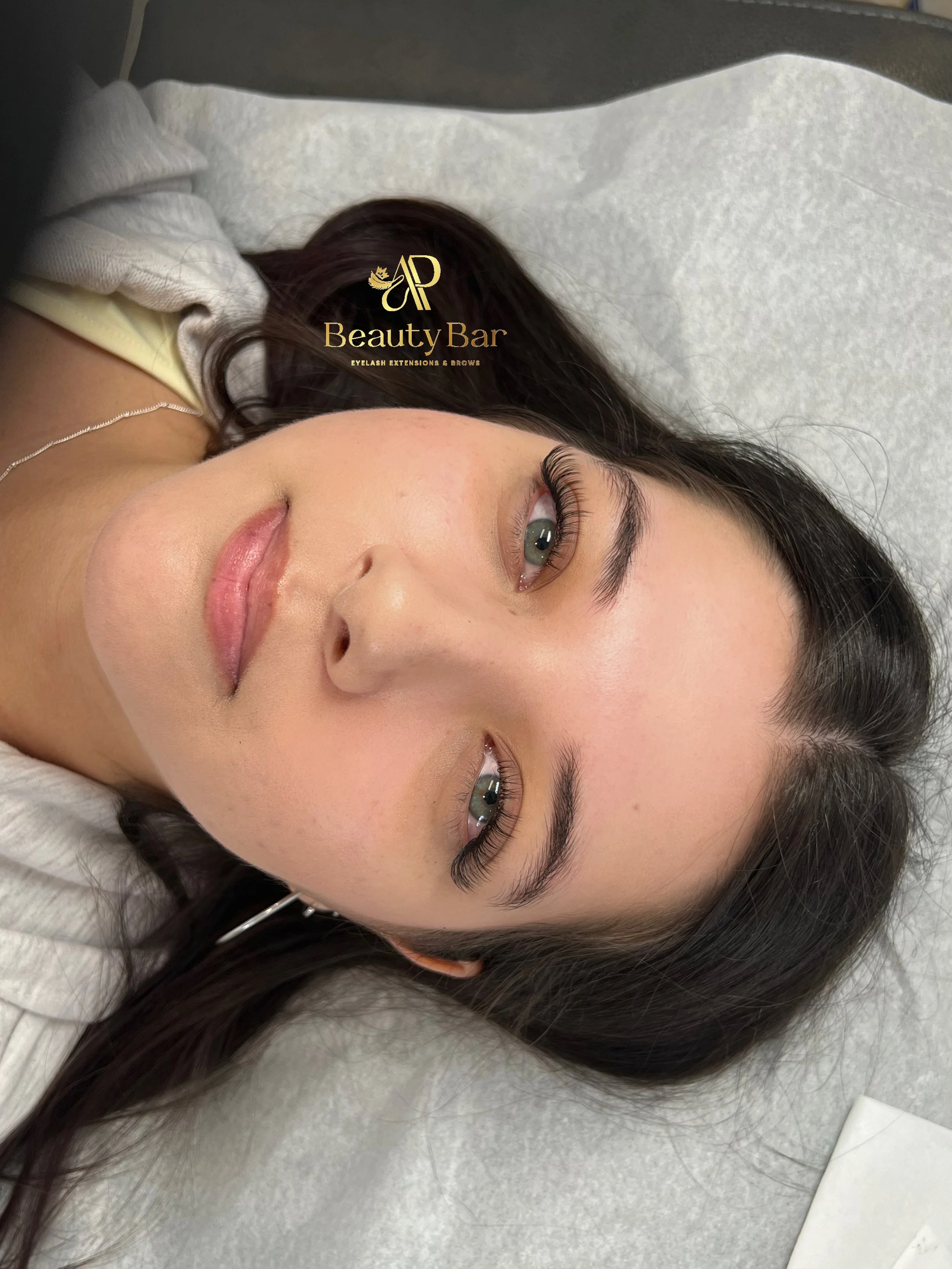 Hybrid (Classic and Volume Mix)