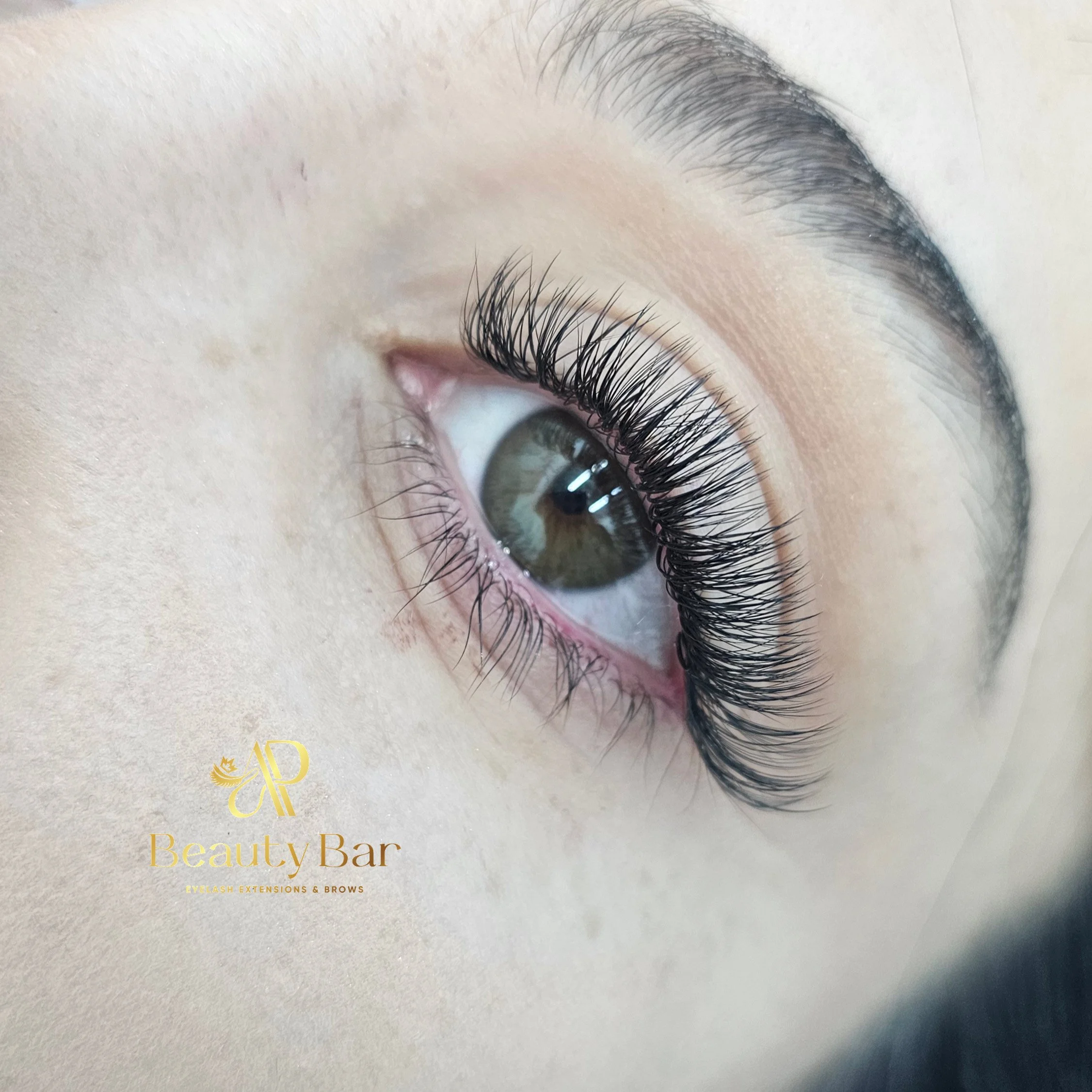 Hybrid Lash Extensions — the perfect mix of Classic & Volume for a soft, natural yet captivating look. Perfect for daily wear