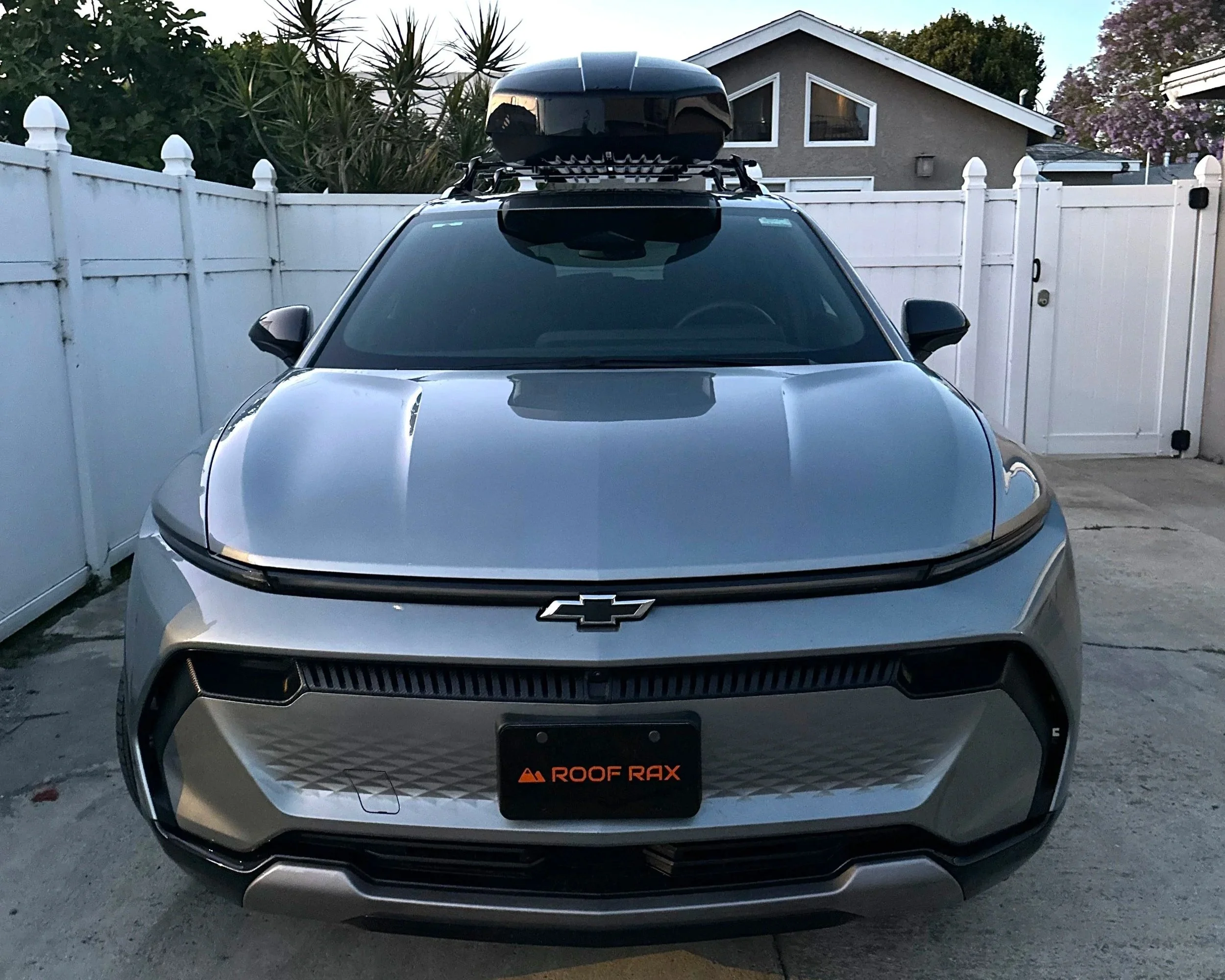 Roof Rax Chevrolet Equinox cargo box install San Pedro, Los Angeles