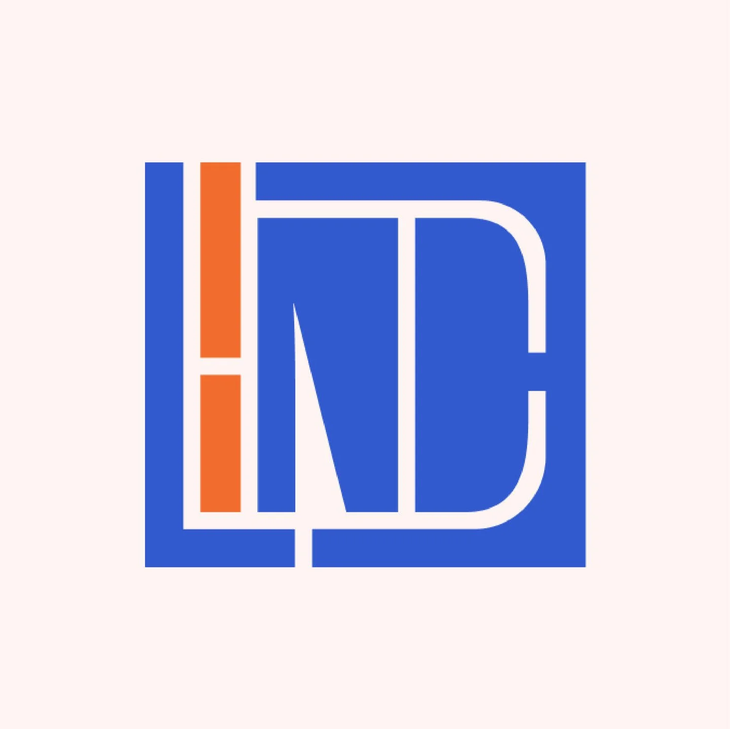 Logotipo con las letras INE en azul y naranja sobre fondo claro.