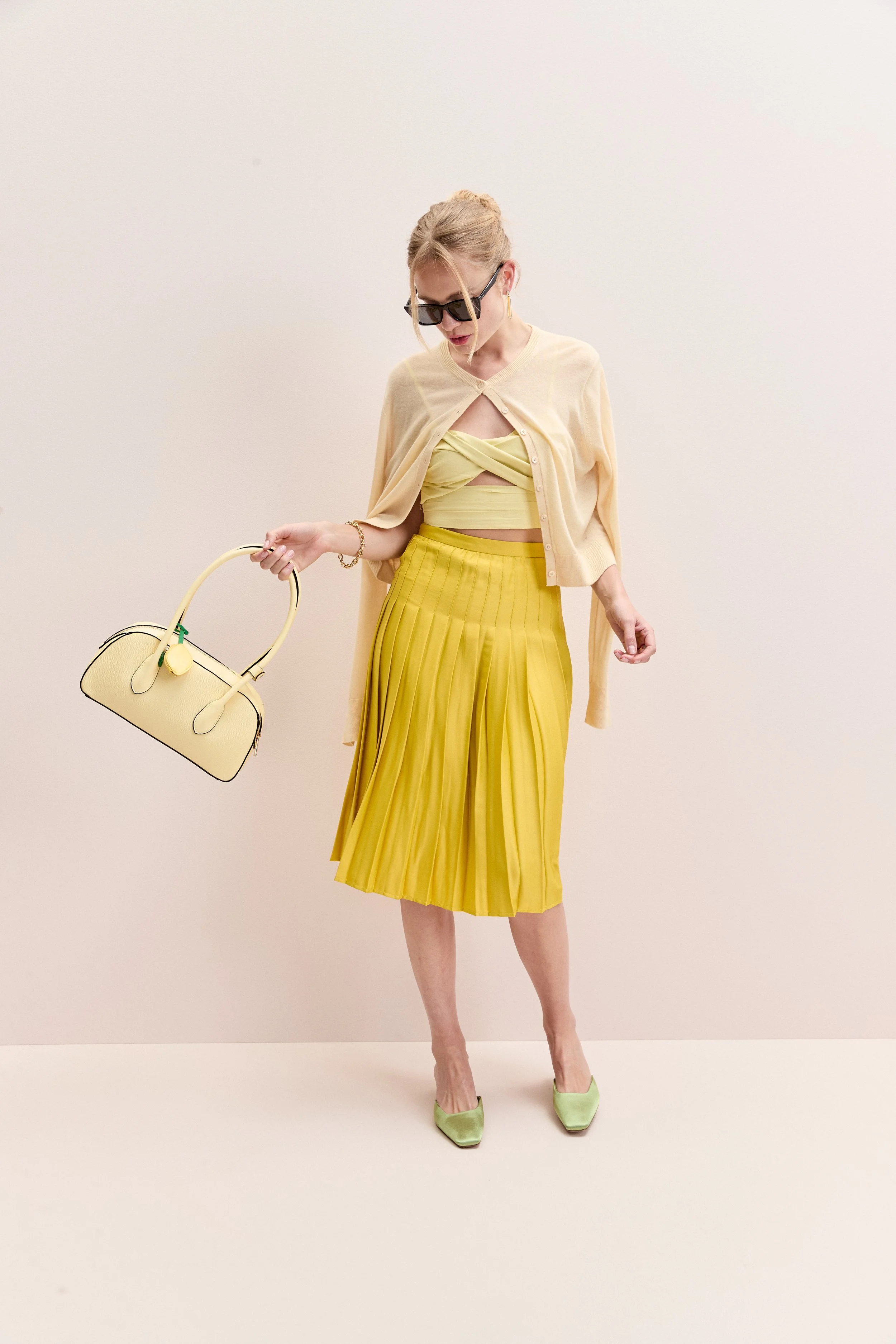 2692550_Feb_TJ_CR_Yellow_Skirt_Char_005-SEL.jpg