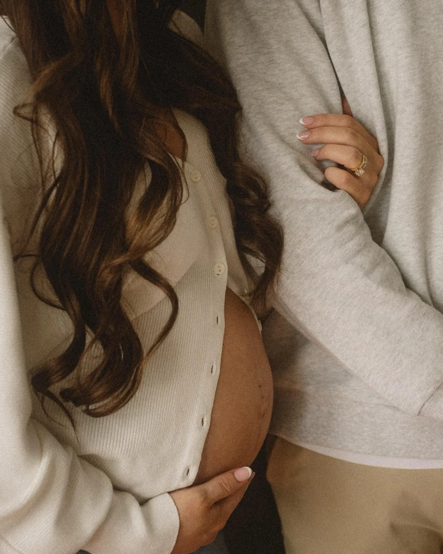 The cutest in home session for V&amp;C 🍼

It&rsquo;s so special to capture a couple through all their milestones. I photographed Vanessa and Carter for their engagement, wedding and now their biggest chapter yet. 

I cant wait to meet their new litt
