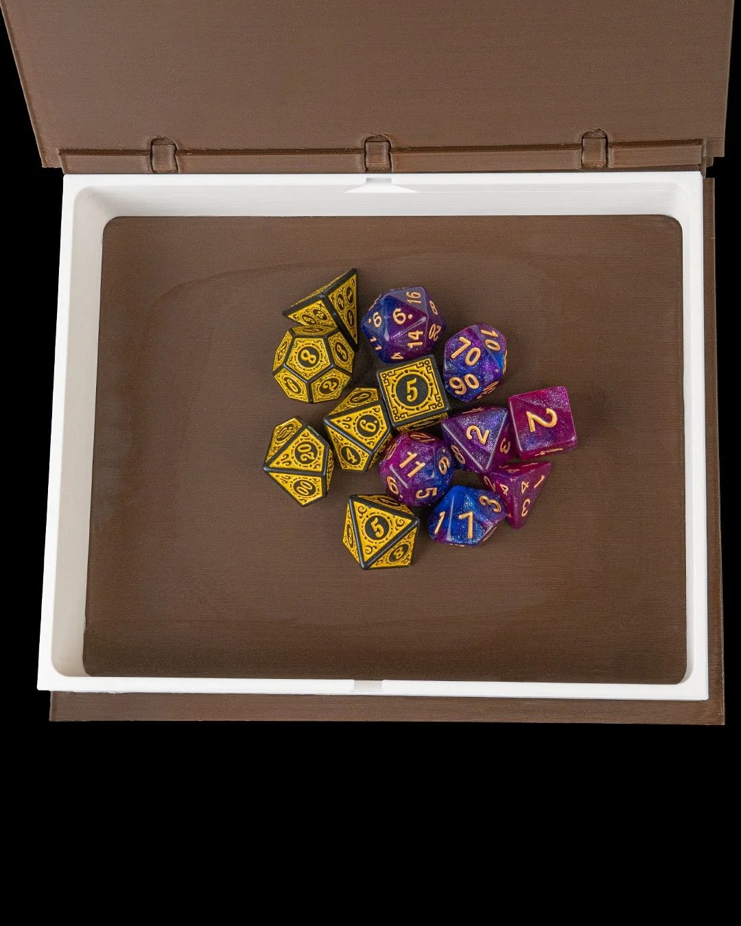 Slayer_s_Codex_Dice_Box_and_Tray9_7a17f49bbc.jpg