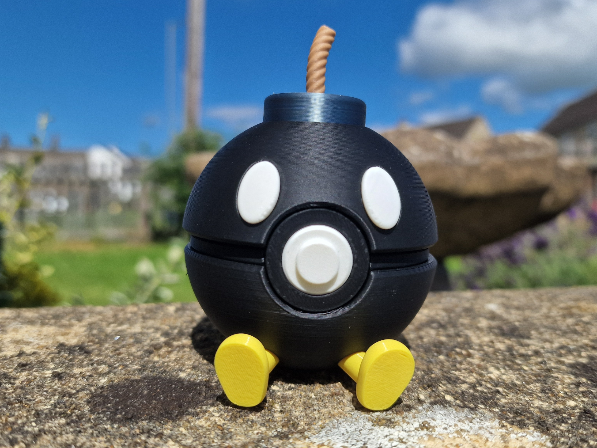Bob-omb Pokéball Style Collectible Display Sphere Gaming Inspired Desk Ornament