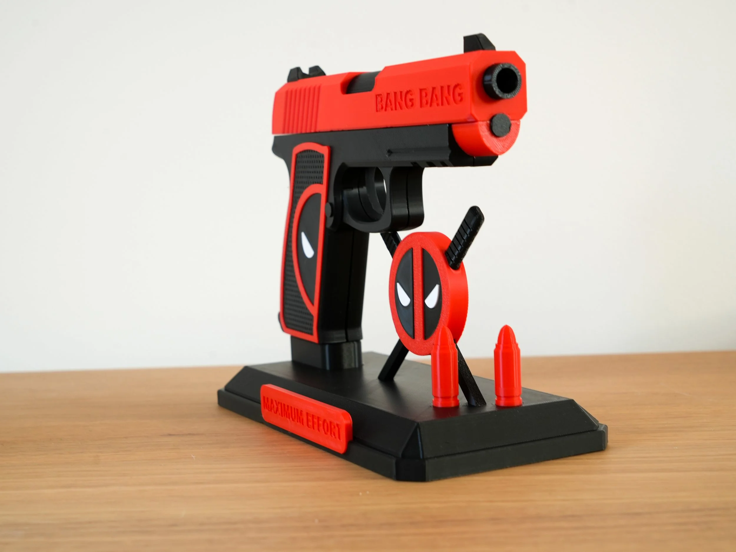 Deadpool's gun + its base3.jpg