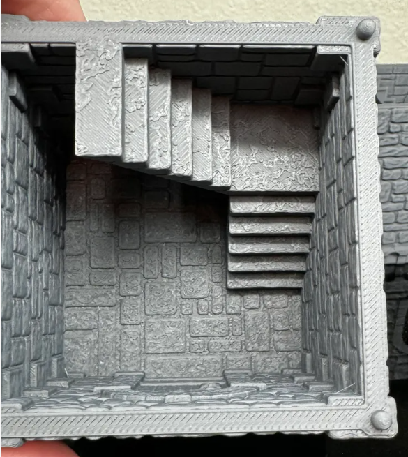 2024-11-14 15_40_45-Vogland Castle _ Tower (support free) by VogMan _ Download free STL model _ Prin.png