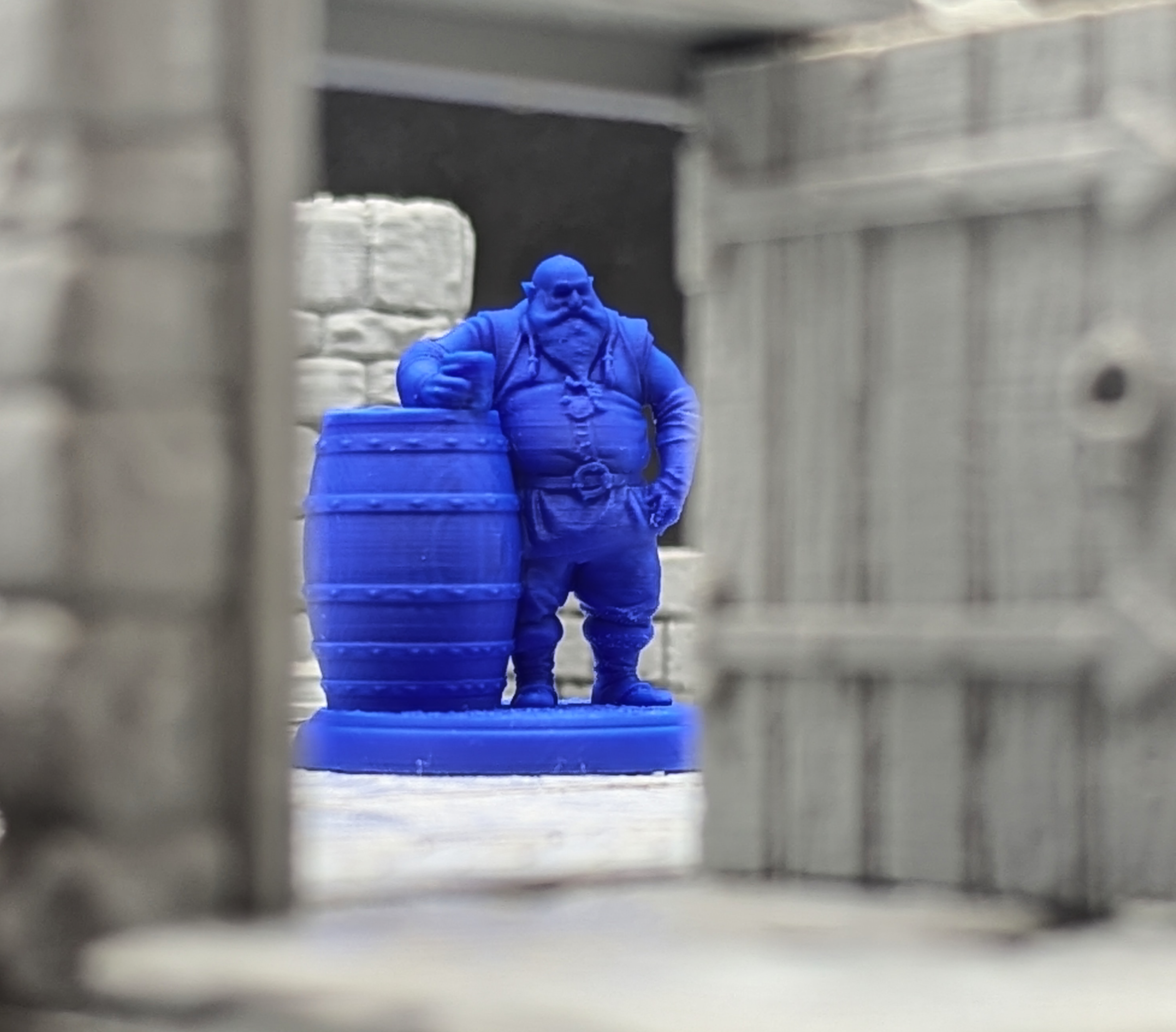 Dwarf Tavern Keeper Miniature 38mm x 32mm – 3D Printed D&D / RPG Character Figure