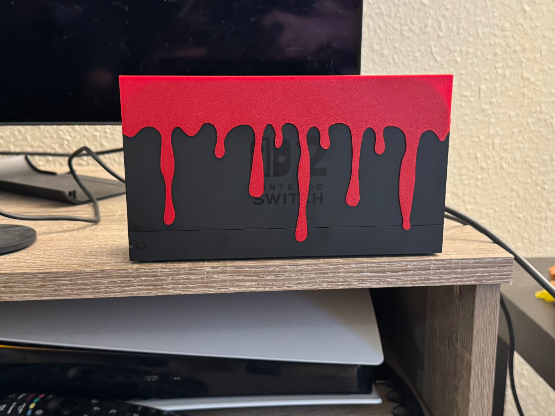Bloody dock- halloween switch 2 Dock Topper.png