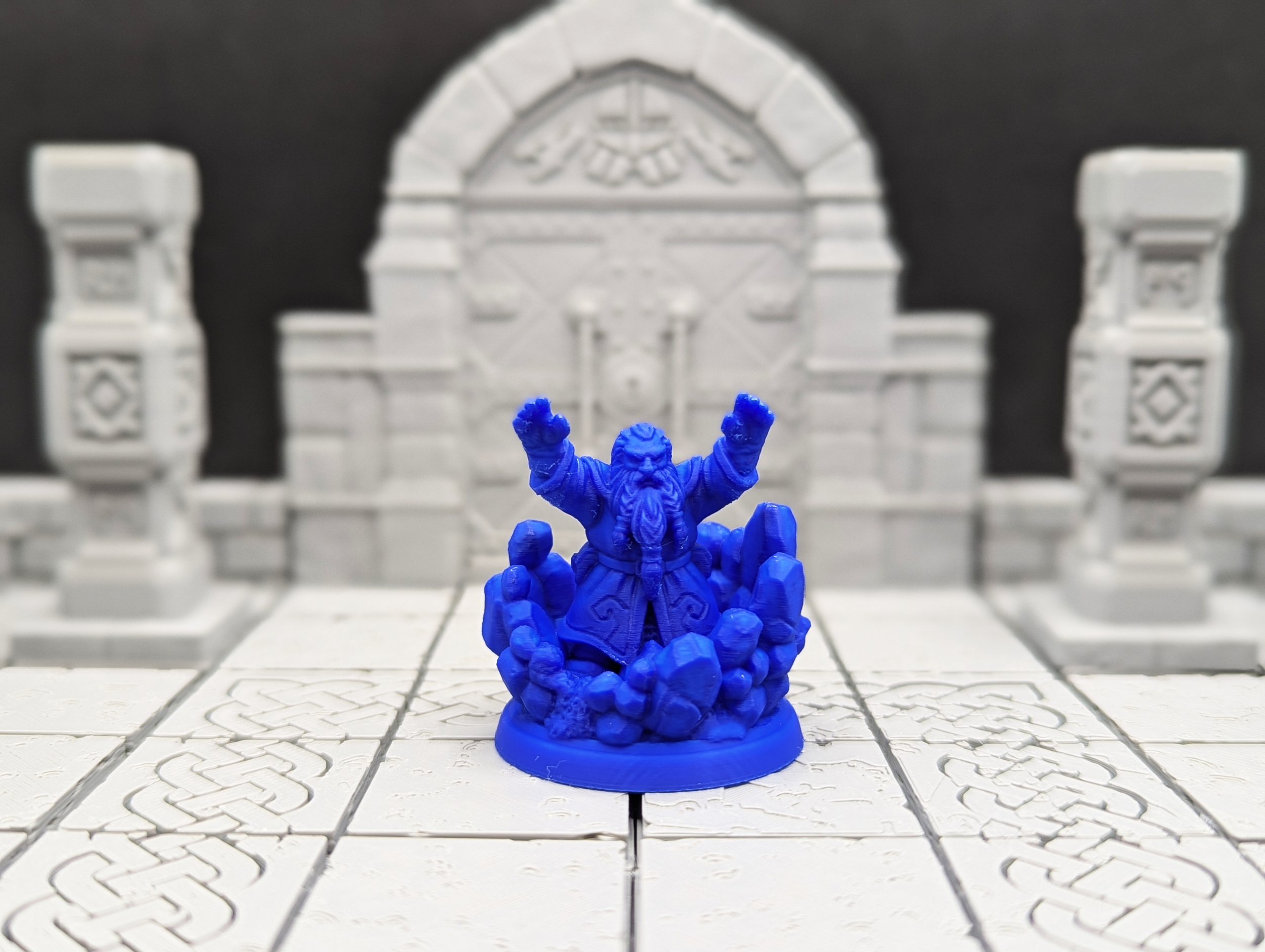 Rising Spellcaster Miniature 36mm x 33mm – 3D Printed D&D / RPG Mage Figure