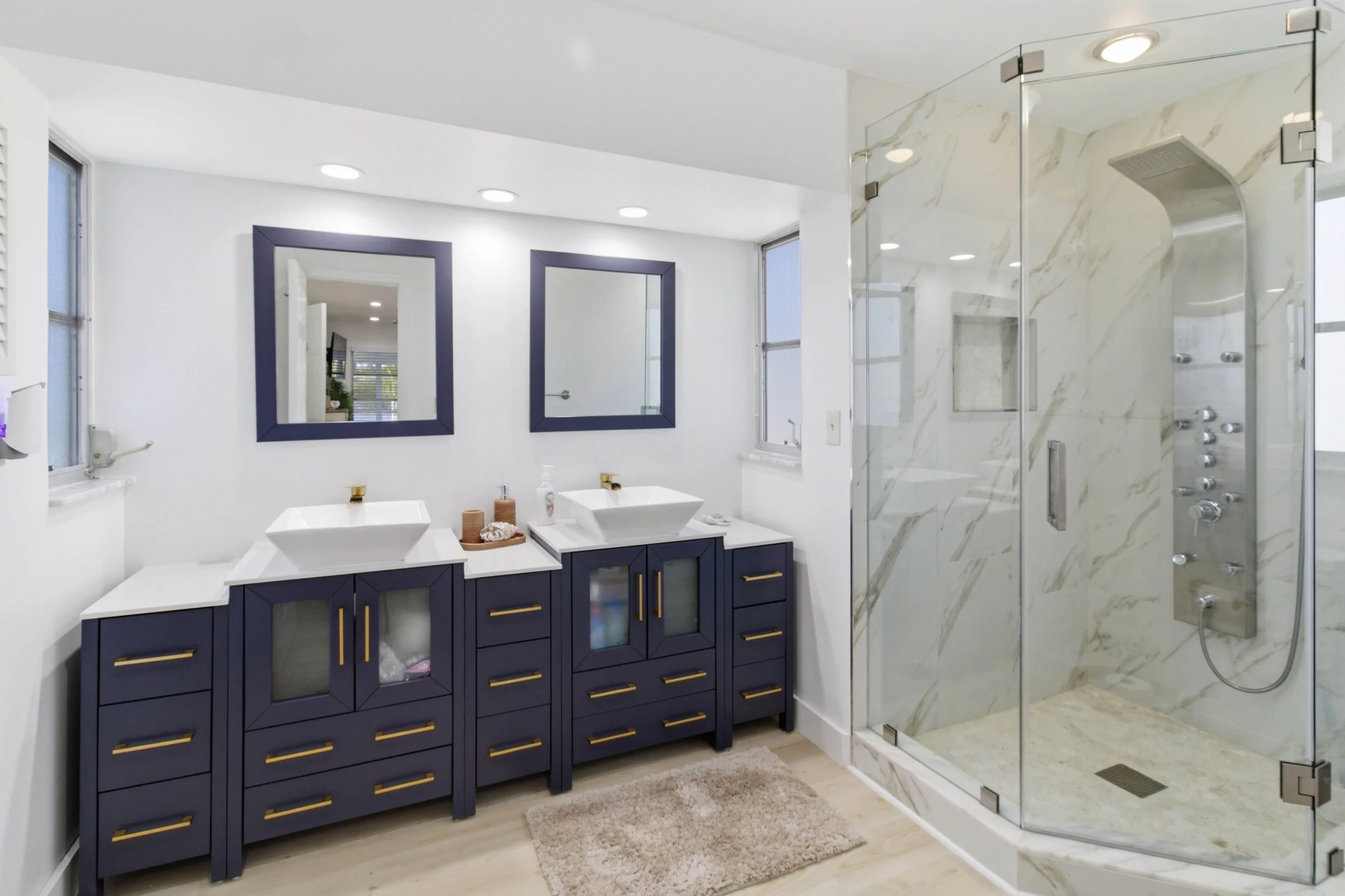 MASTER BATHROOM.jpg