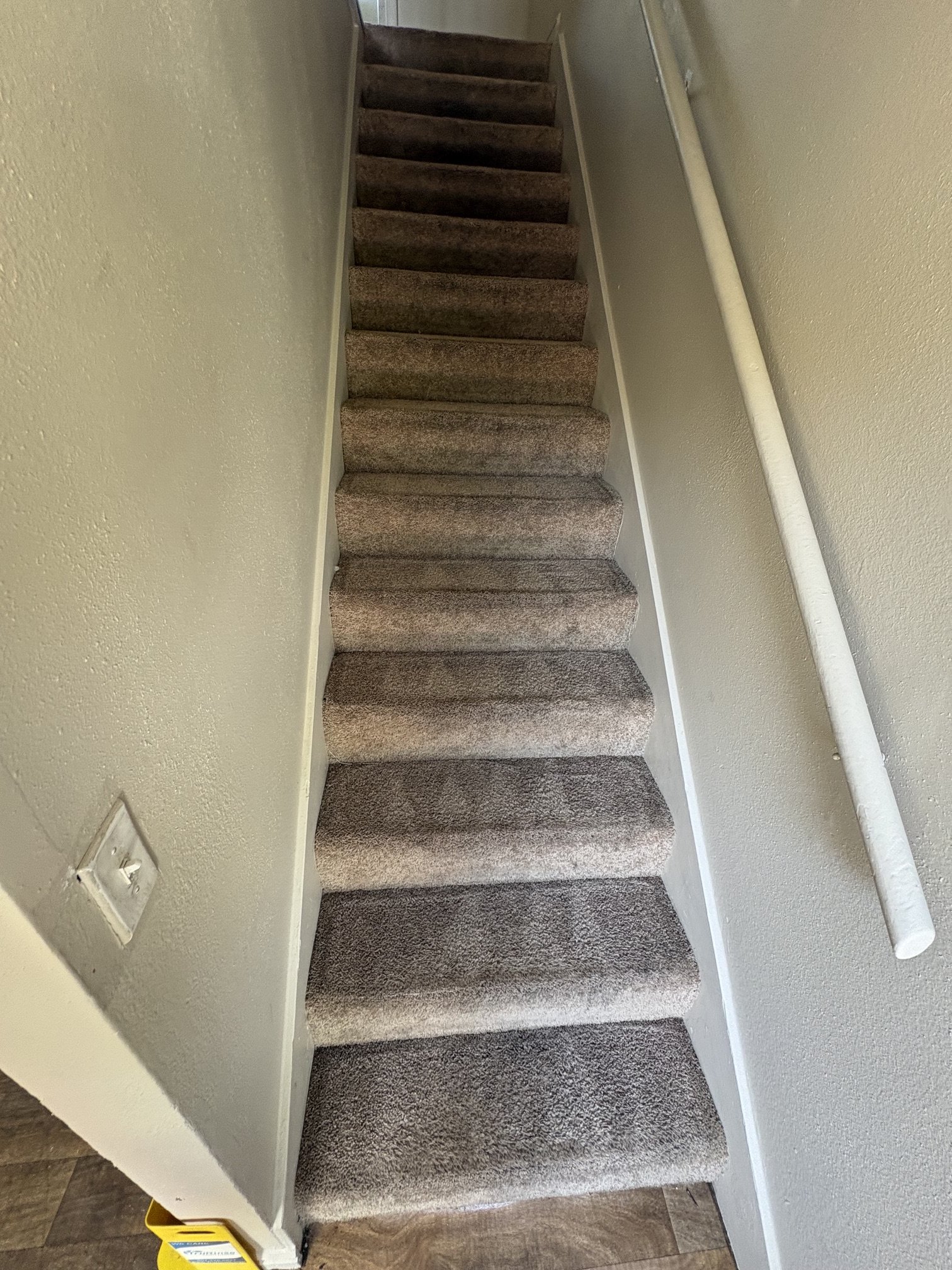 Turn/make ready carpet cleaning completed by Doblo Turn Pros