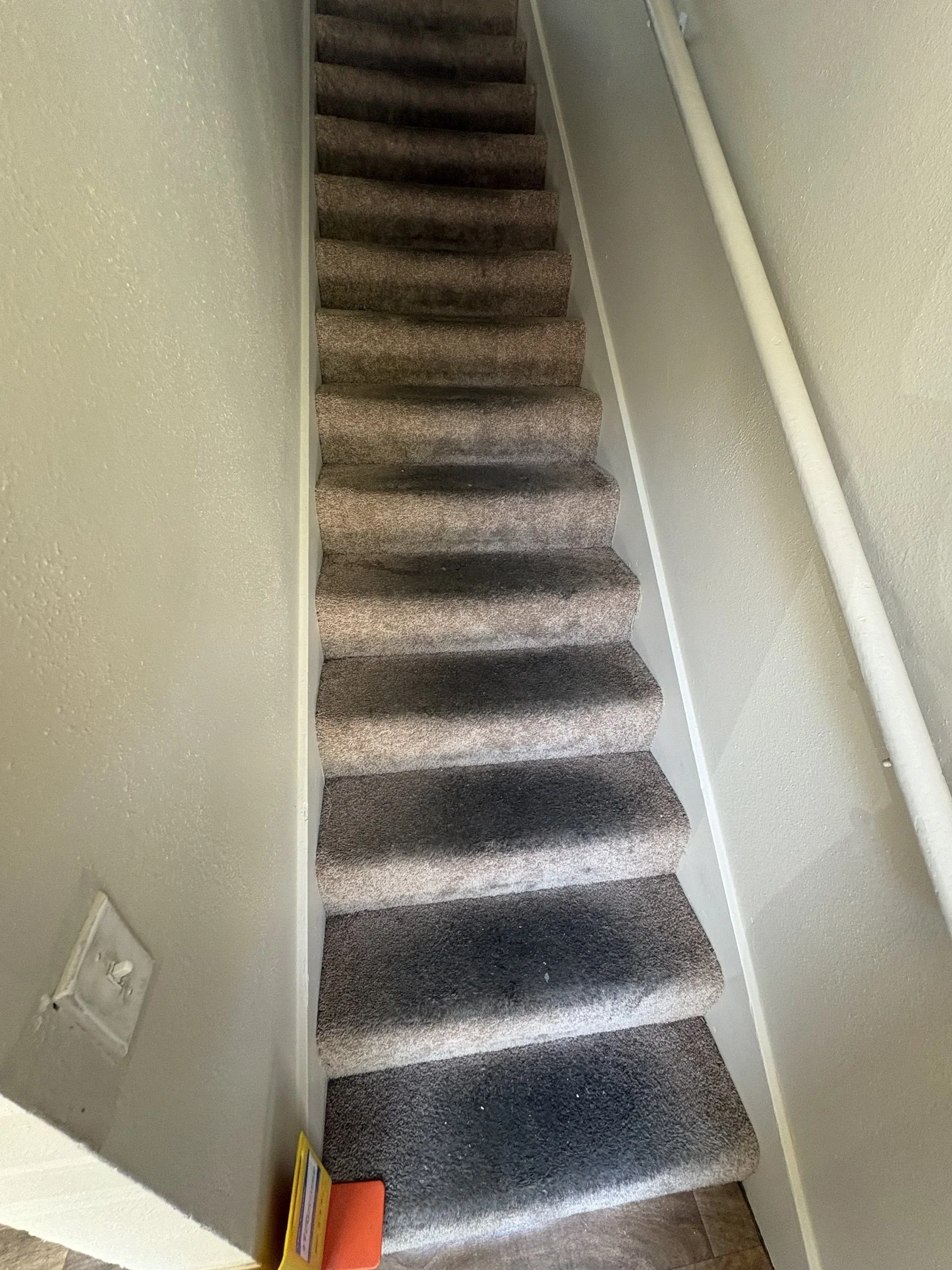 Turn/make ready carpet cleaning completed by Doblo Turn Pros
