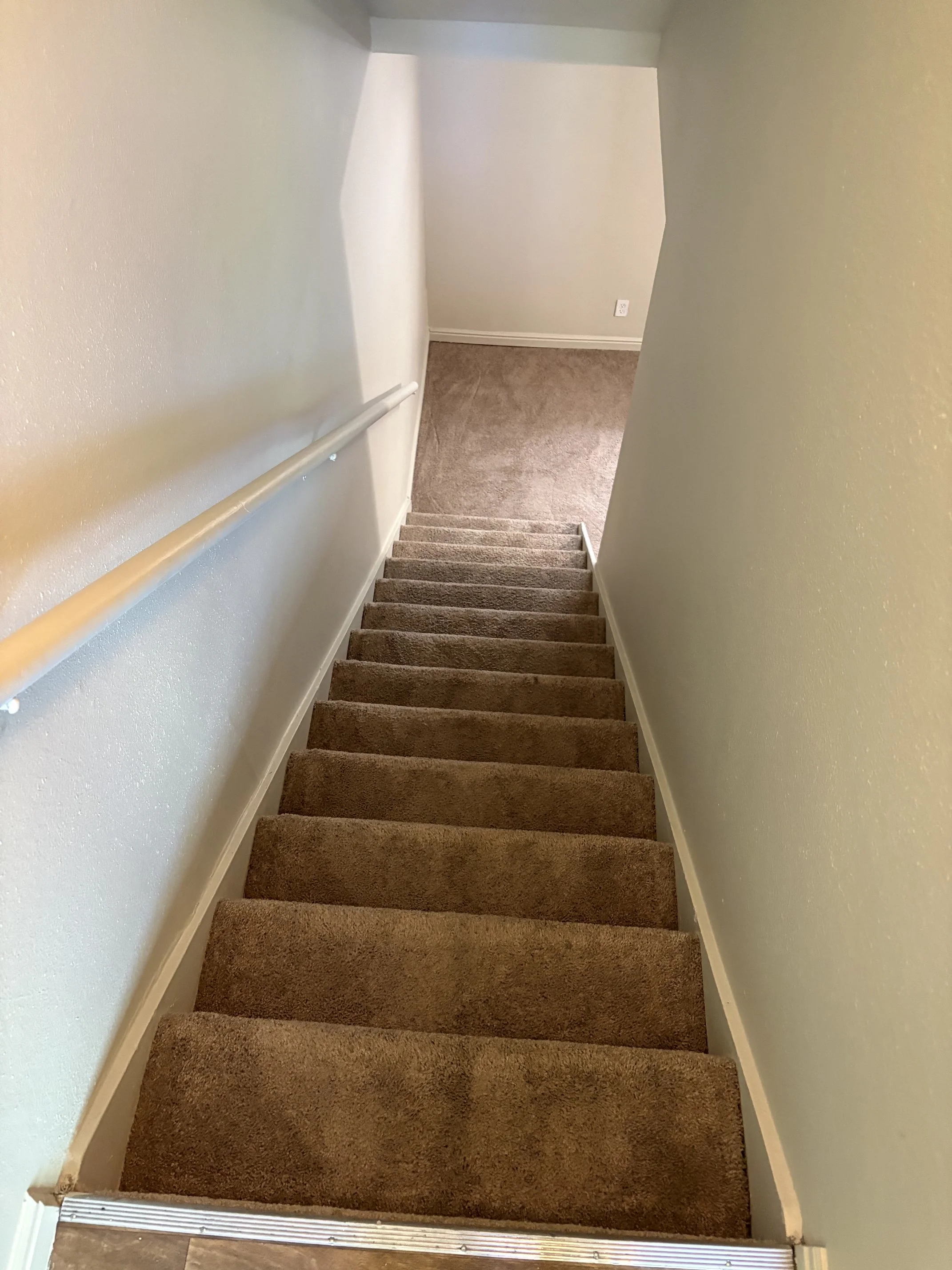 	
Turn/make ready carpet cleaning completed by Doblo Turn Pros