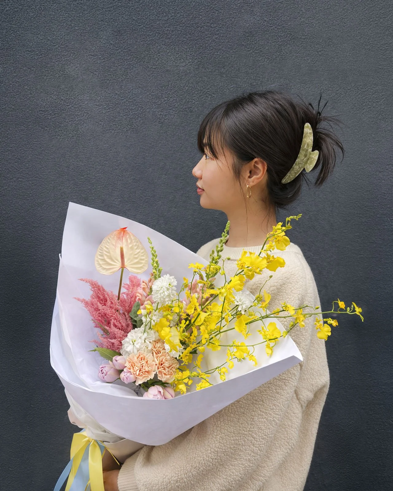 THRU_Leda-with-bouquet-2.jpg