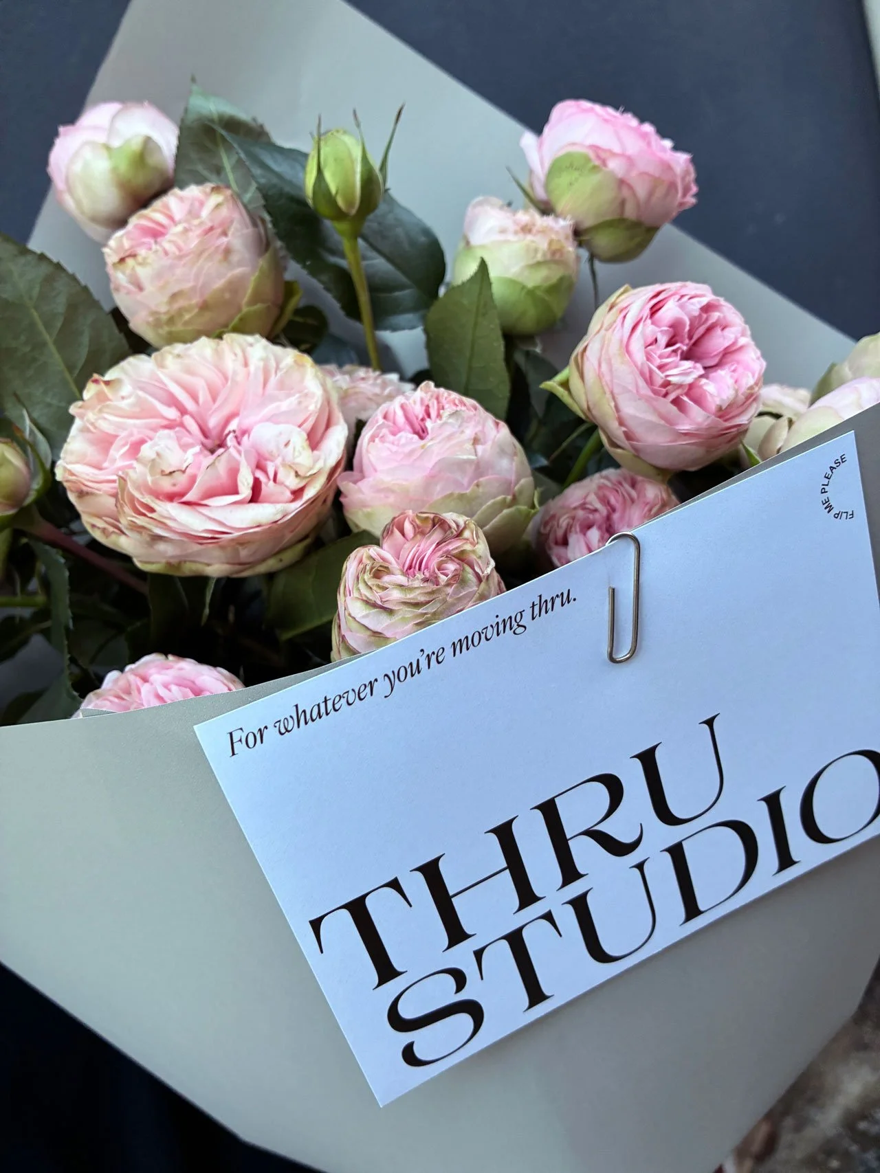 THRU_Roses-bouquet_0429.jpg