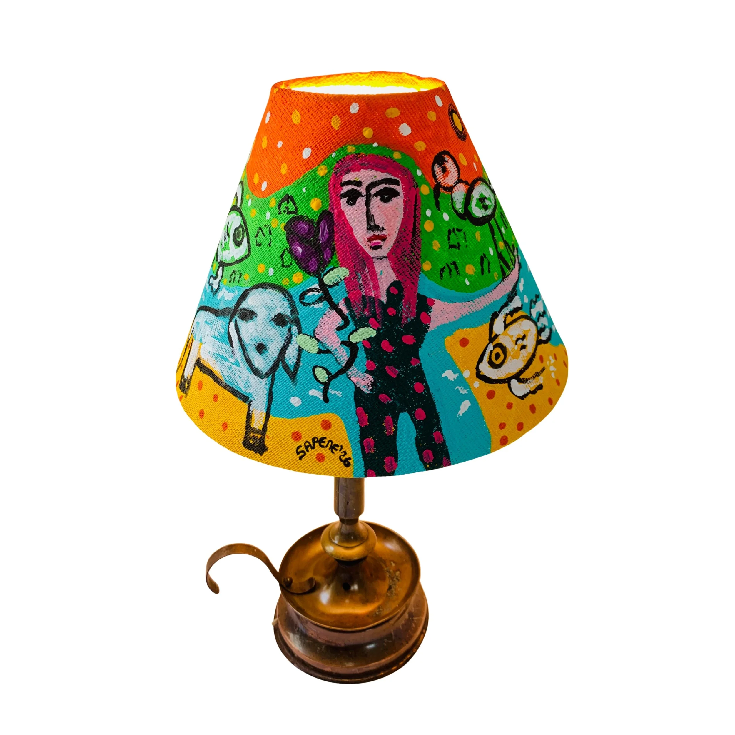Kavanayén. Light my journey. (Zara y su mamá en el Arca de Noé). 2026. Found object and acrylic made in Mexico. 18 × 30 × 25 in 46 × 12 × 10 cm