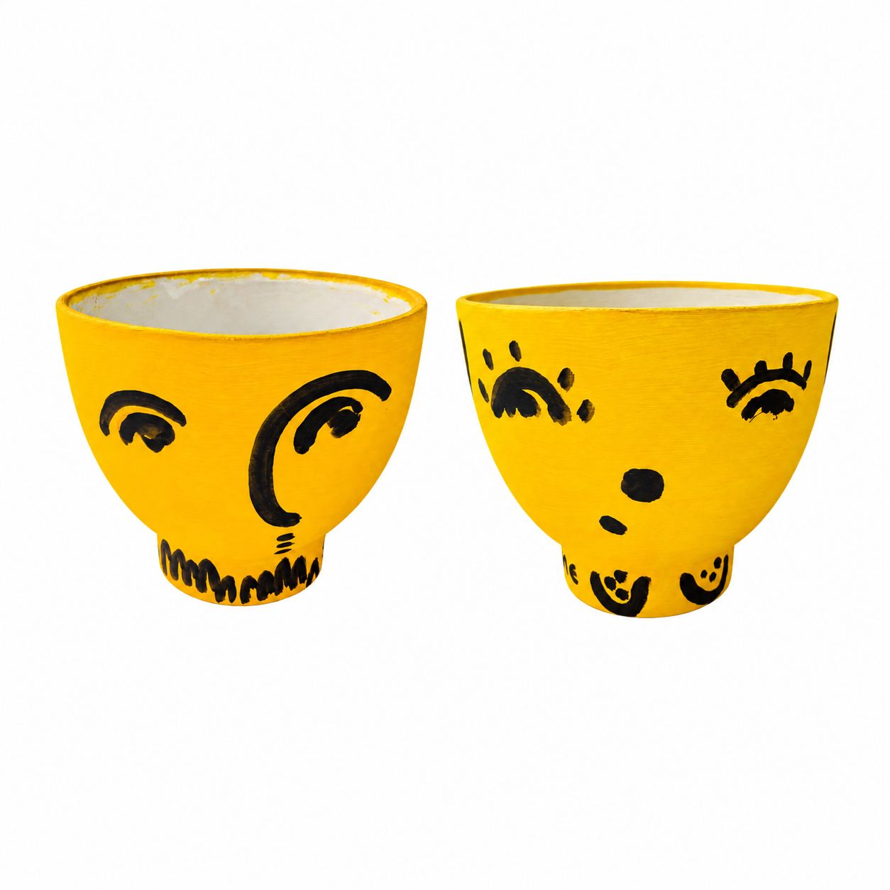 Kavanayén, Tú y yo. 2026
Found ceramic vessel, acrylic paint
12.5 × 15 × 7 cm  4.92 × 5.91 × 2.76 in