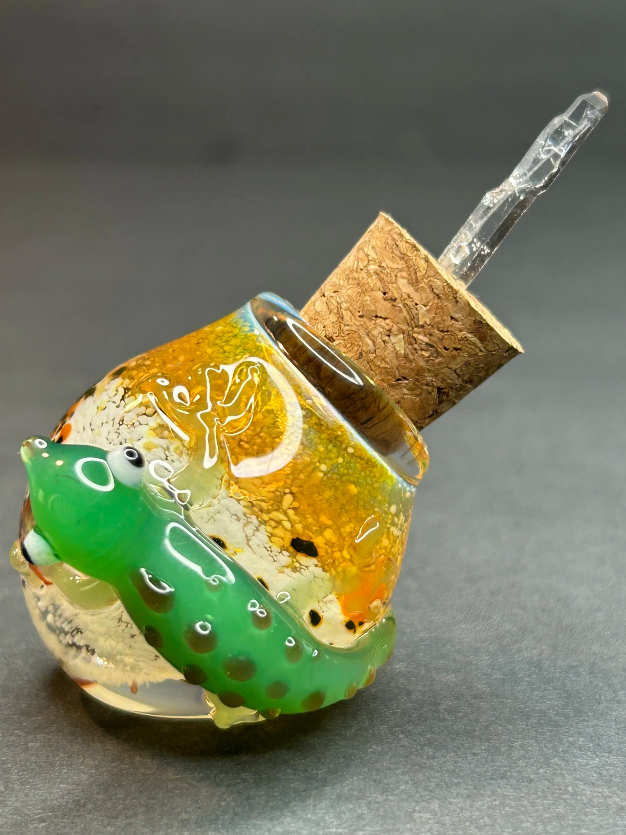 Lizard Jar with Faden Quartz