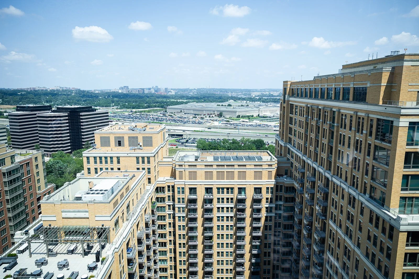 Exterior view from AWS Jasper building in Arlington Virginia where Veeqo corporate event was held