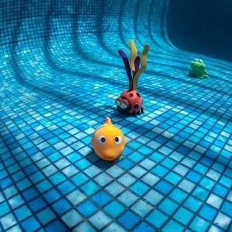 Top 4 Swimming Pool Games to Play