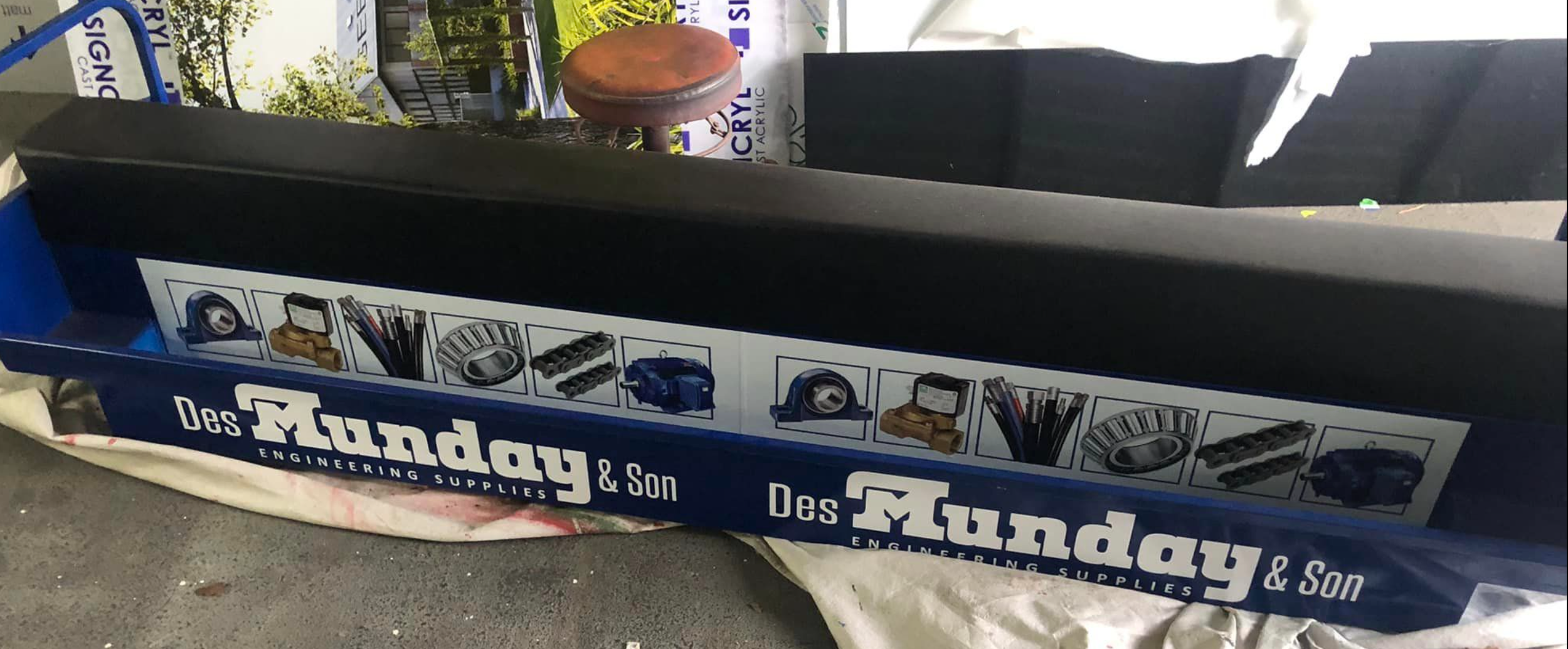 Our Sponsor Des Munday & Son Marketing Carriage