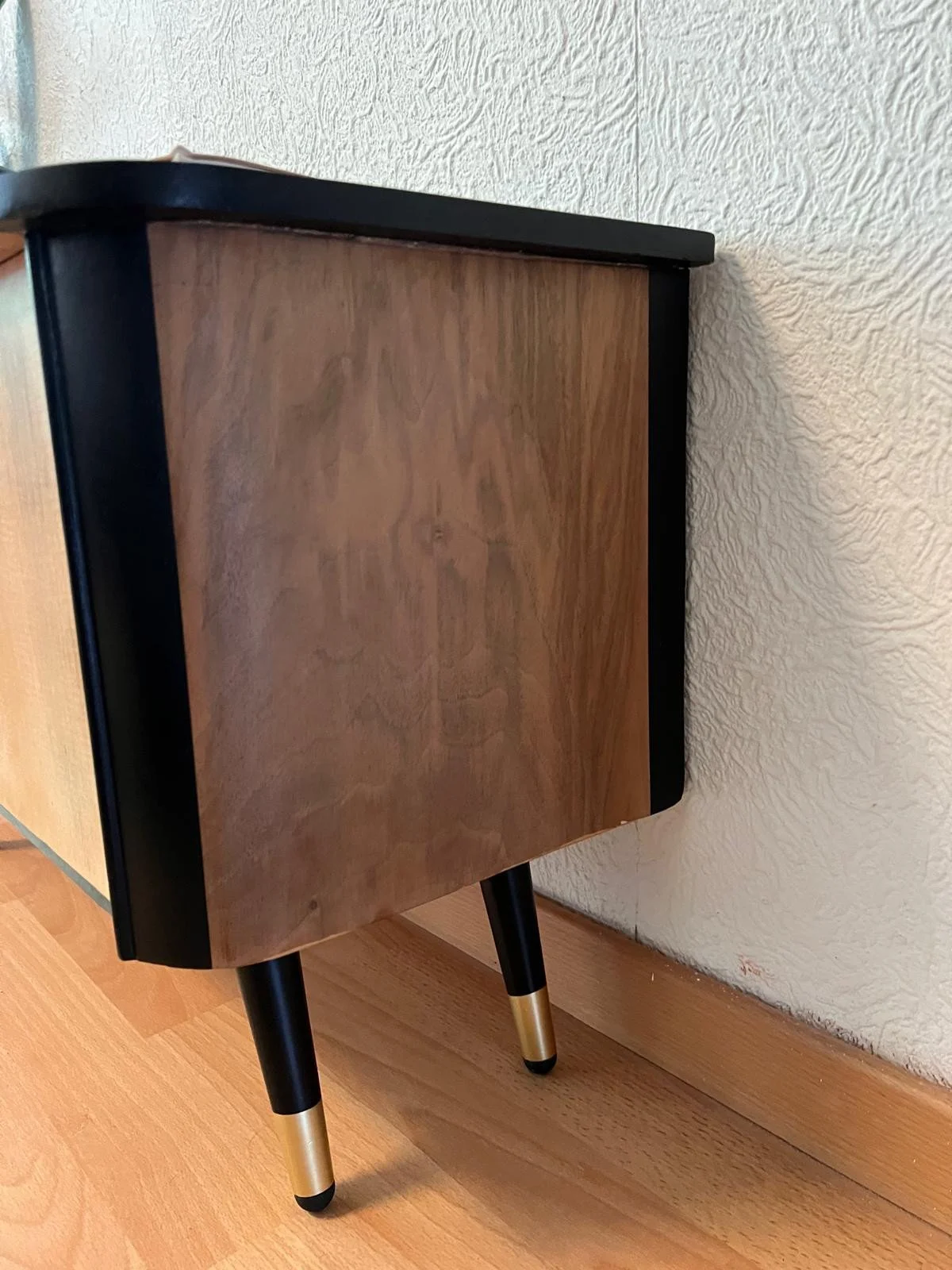 Mini cupboard details 7.jpg