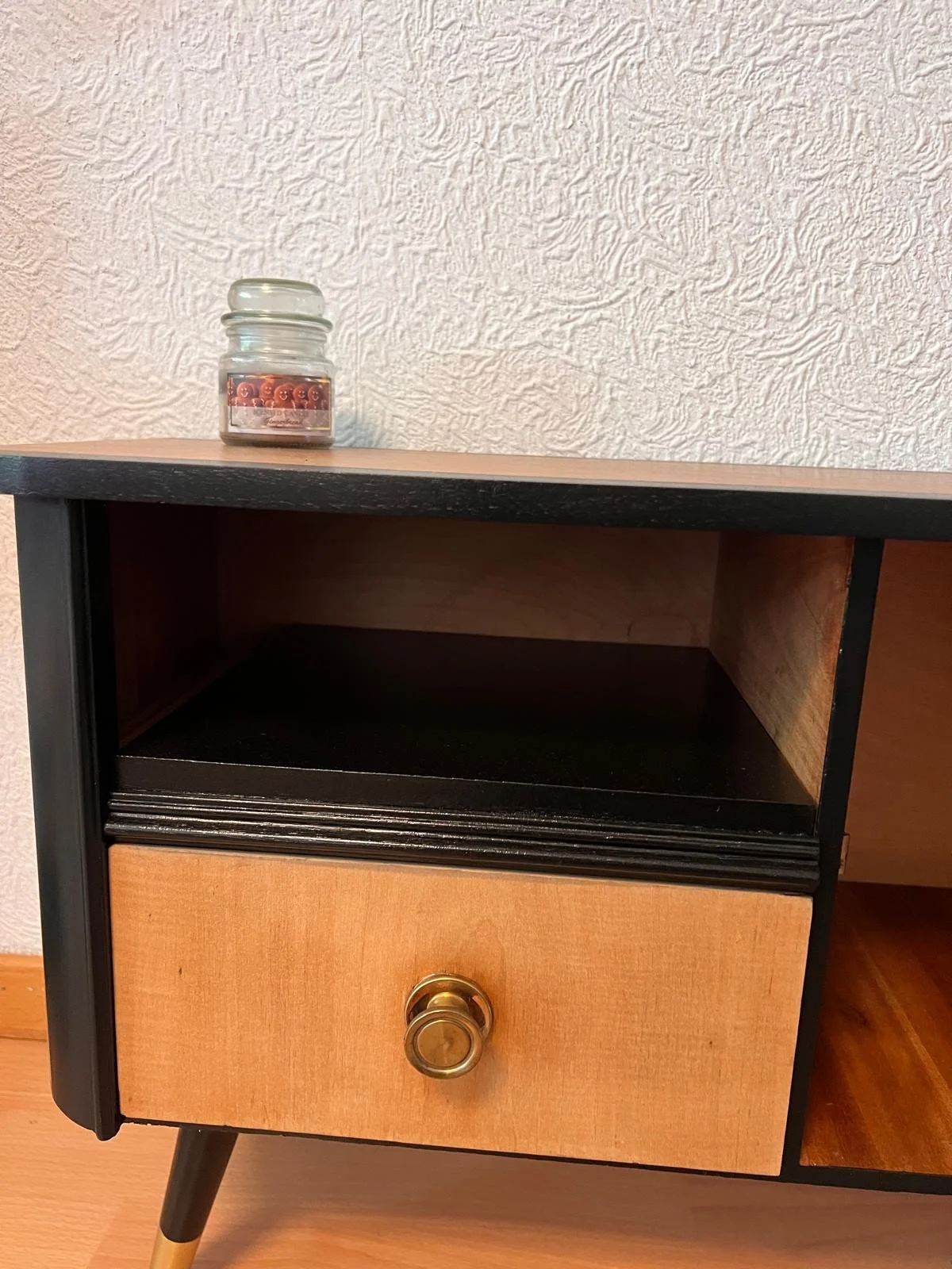 Mini cupboard details 3.jpg