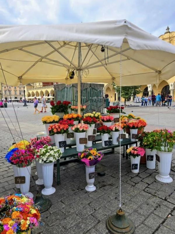 1-fleuriste-place-rynek-glowny-cracovie-600x801.jpg