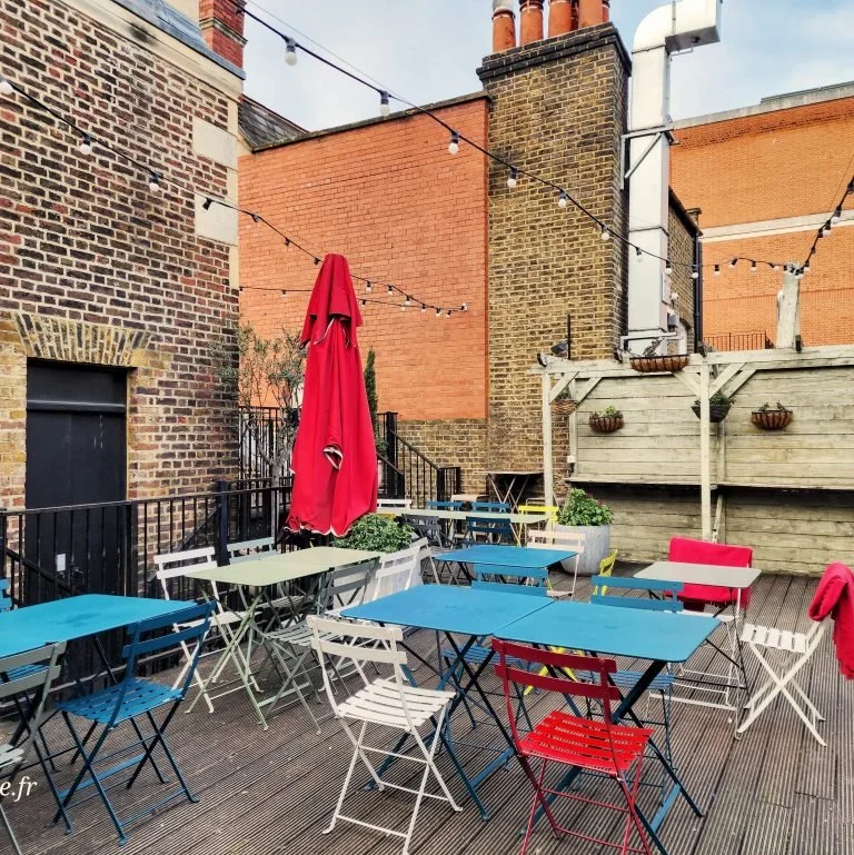 terrasse-rooftop-mercato-mayfair-londres.jpg