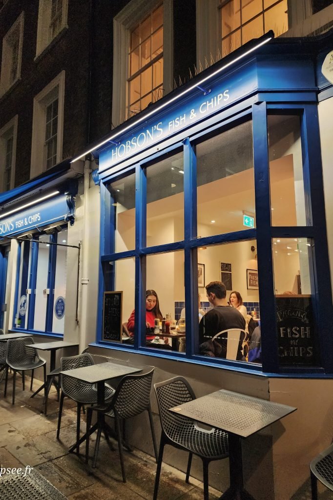 terrasse-hobson-fish-and-chips-londres.jpg