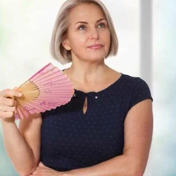 photo 1 woman with fan.jpg