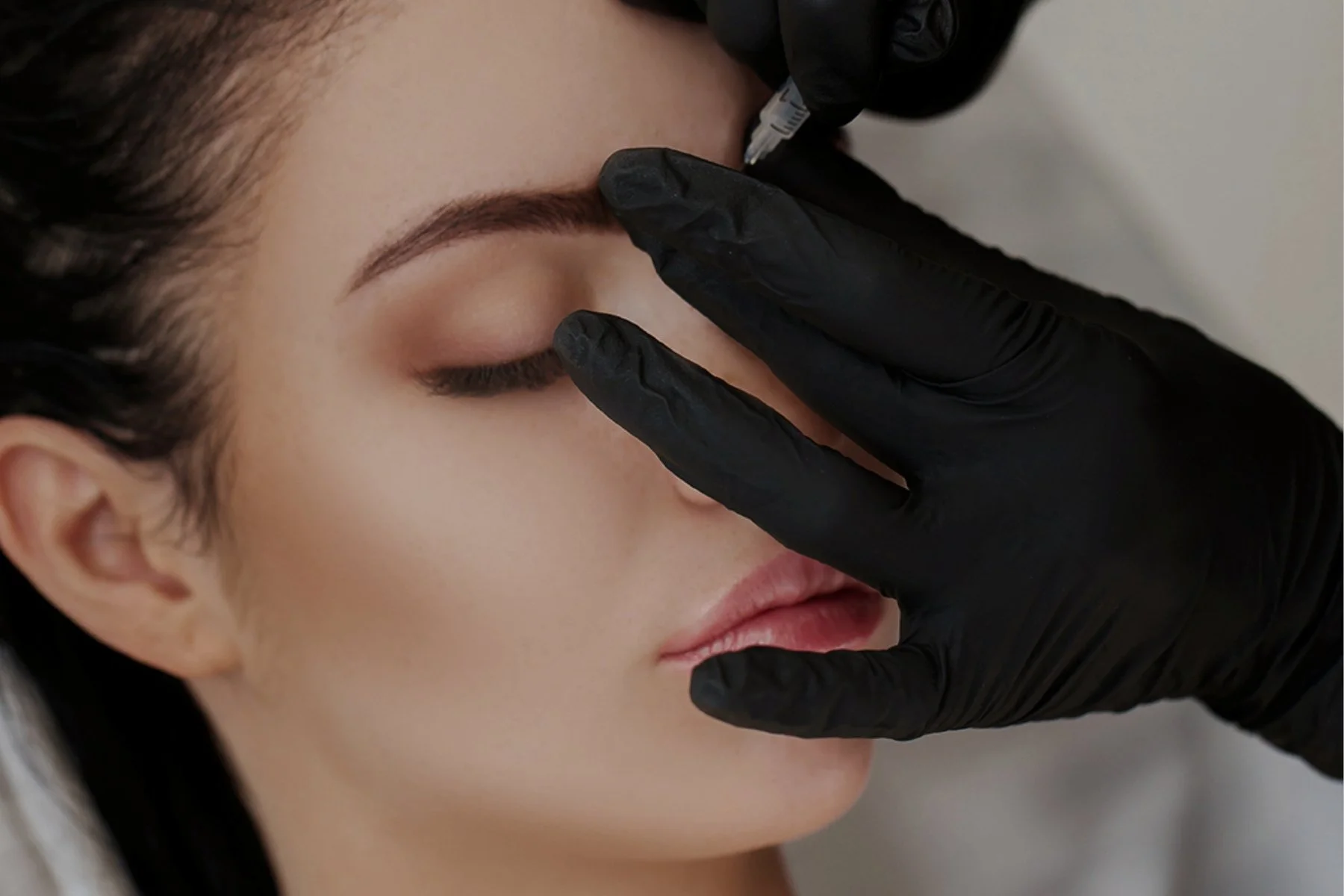 Natural facial rejuvenation treatment