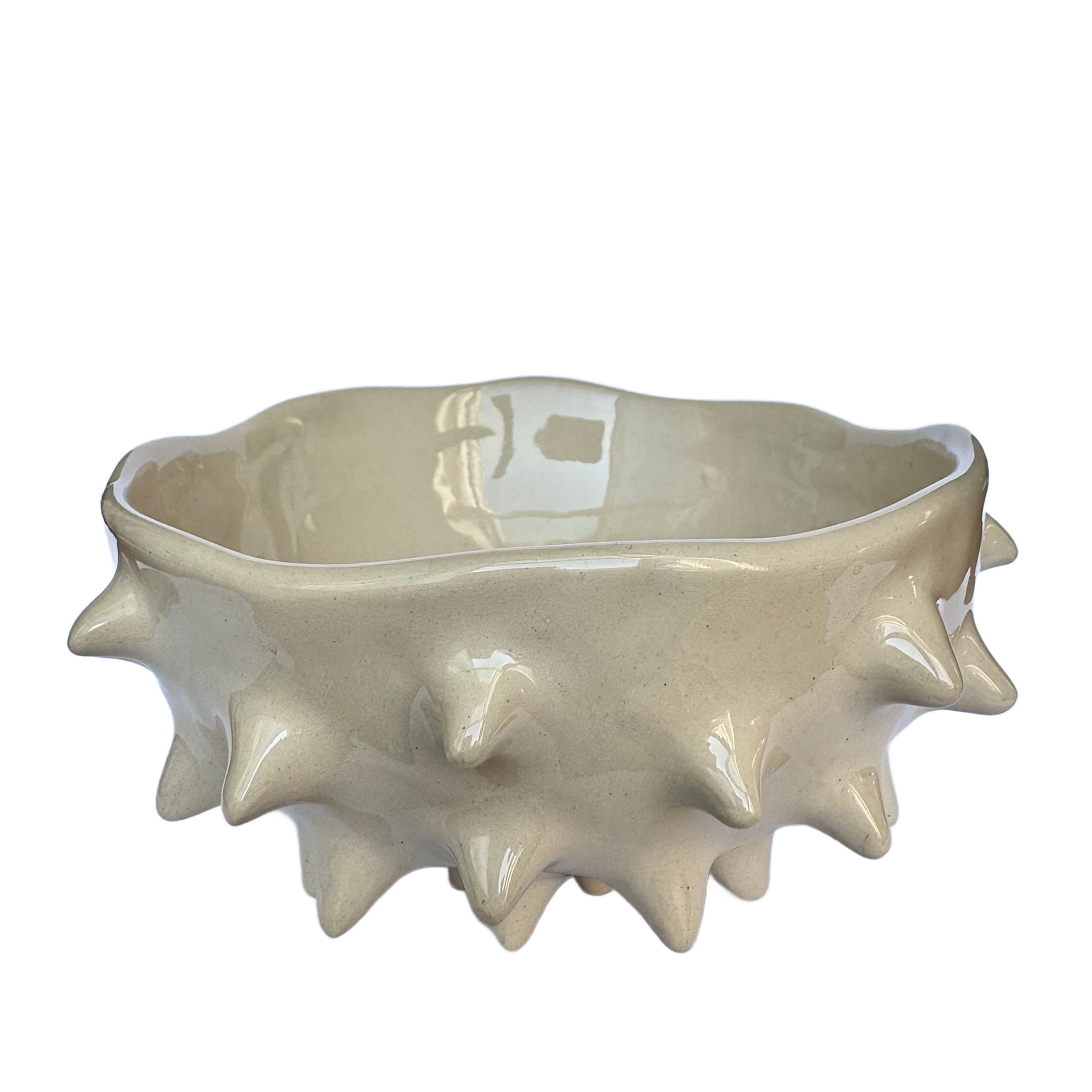 Spikey bowl