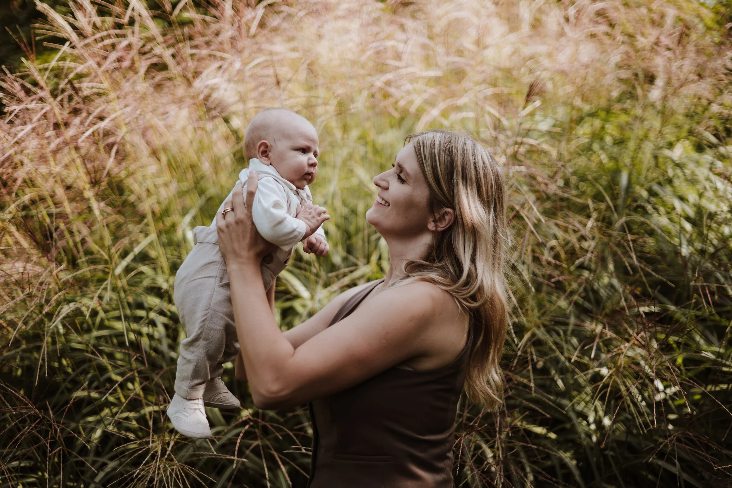 Naturalna sesja rodzinna w plenerze - fotograf z Warszawy.