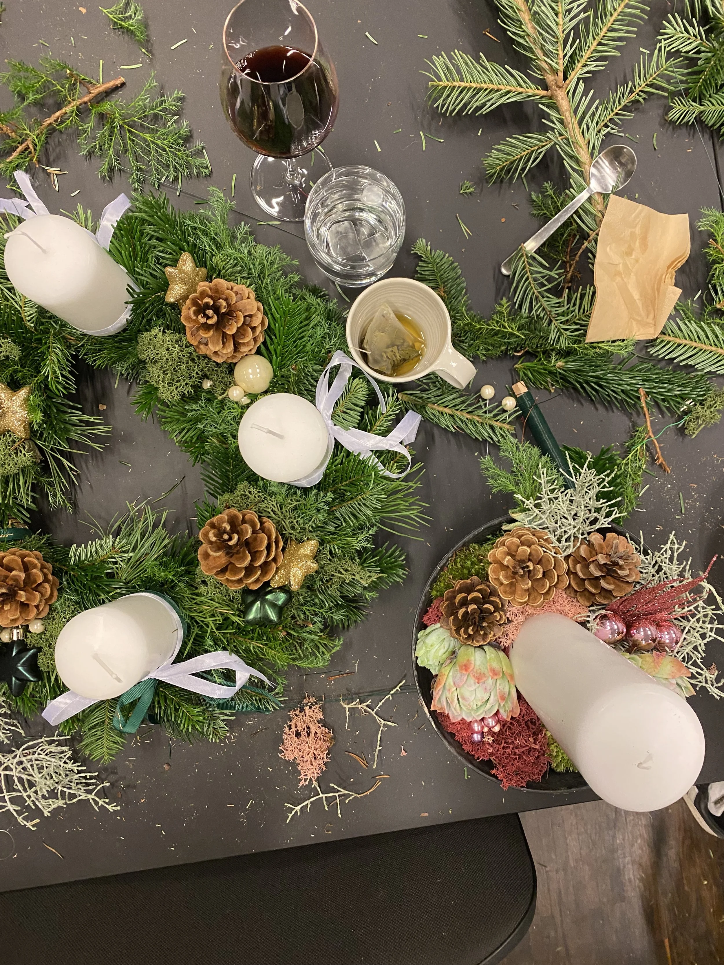 Juledekorations workshop, på arbejdspladsen