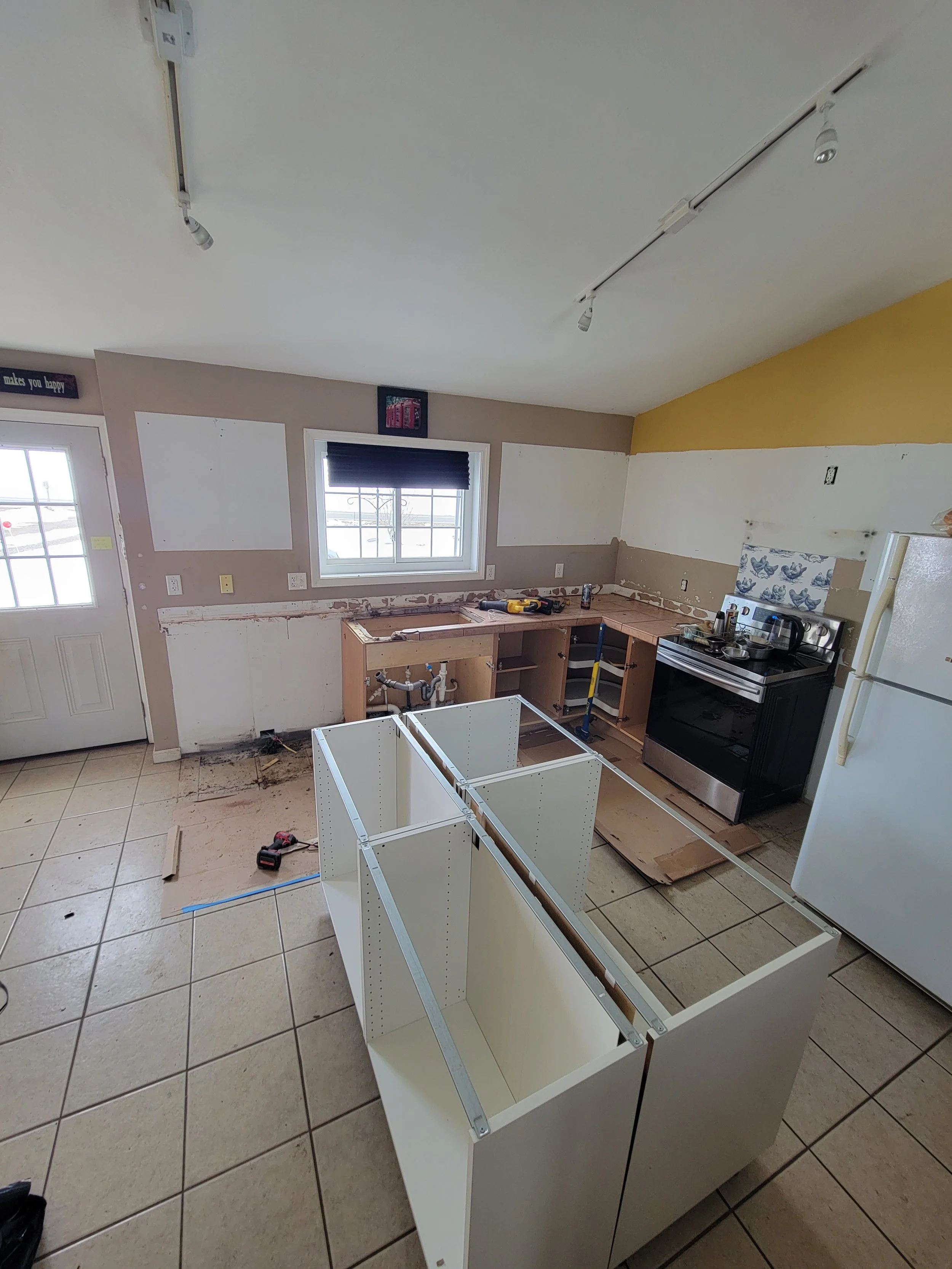 kitchenremodelb4.jpg