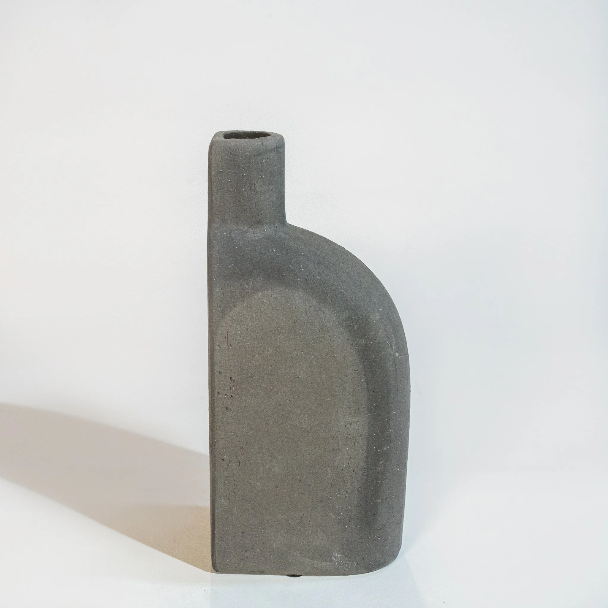 Karis Vase (4"x 2.5"x 8.75")