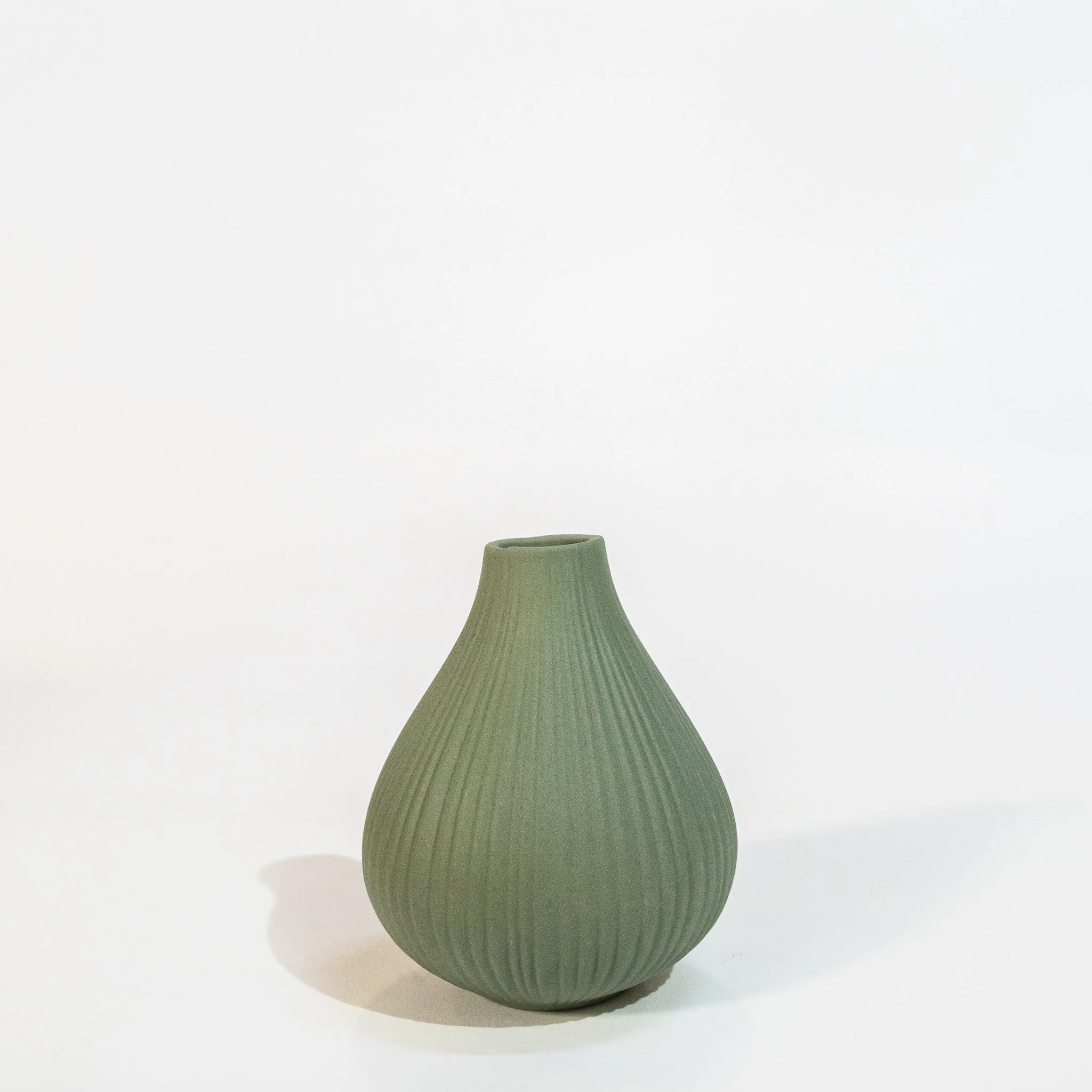 Isa Ceramic Bud Vase - Olive (3.5" x 3")