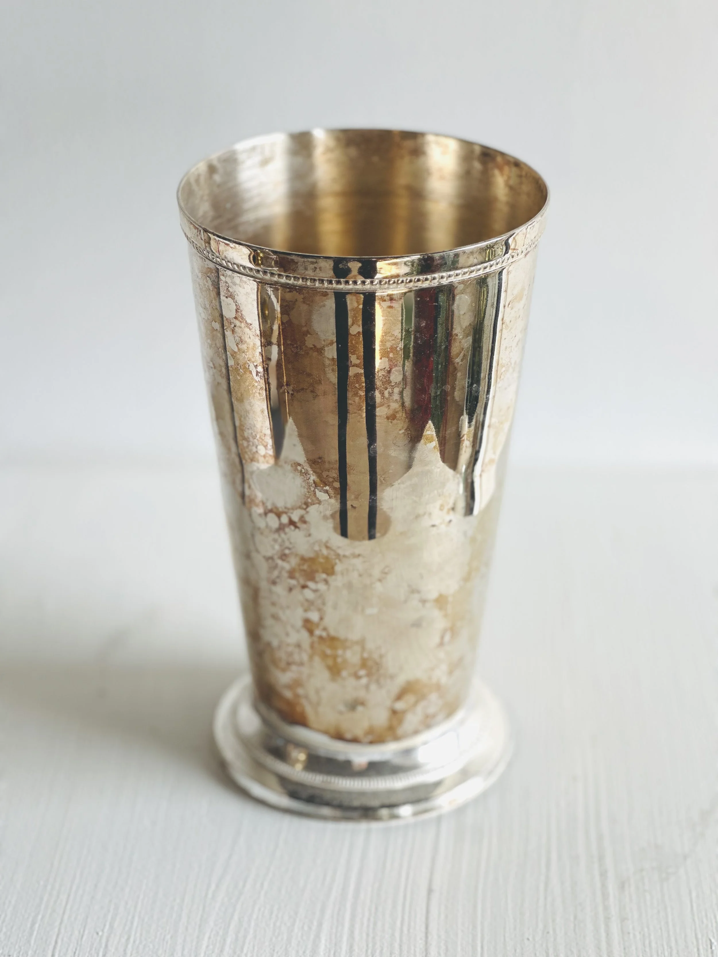 Large Silver Gold Julep Vase (Appx. 5.25″D x 7.5″H)