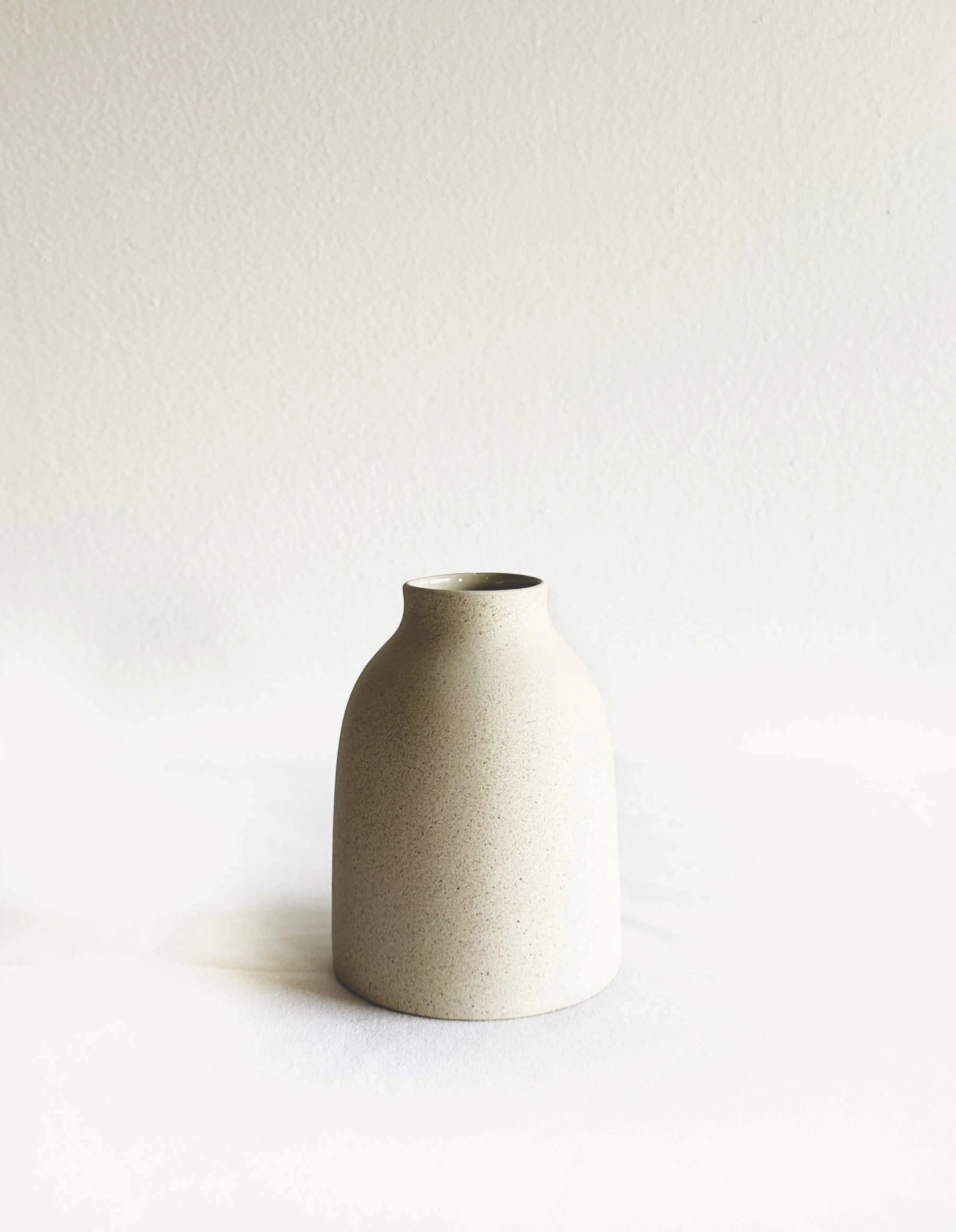 Sand Ceramic Textured Bud Vase (2.75"DIA x 4"H)