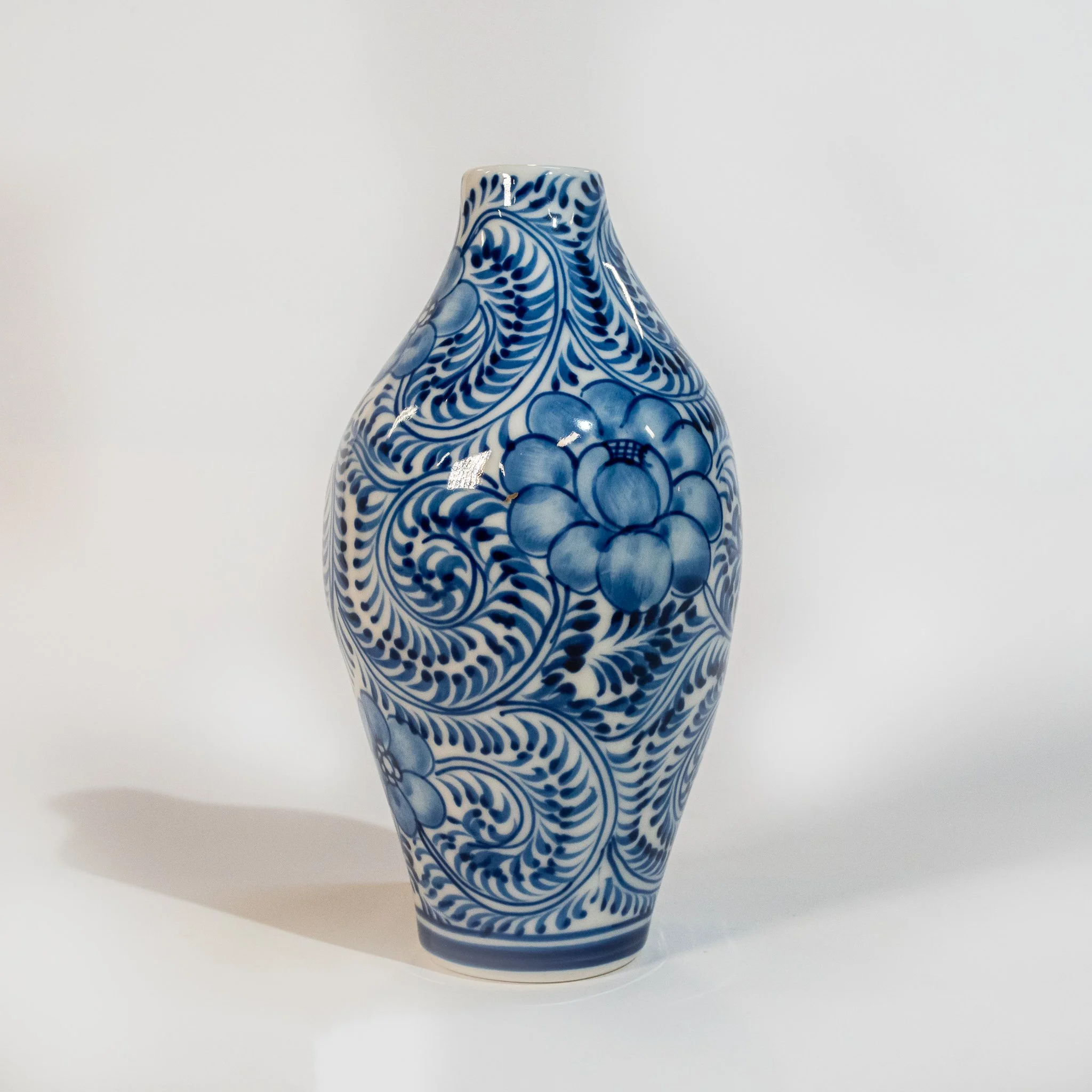Eleanor Bud Vase (3.5" x 7")