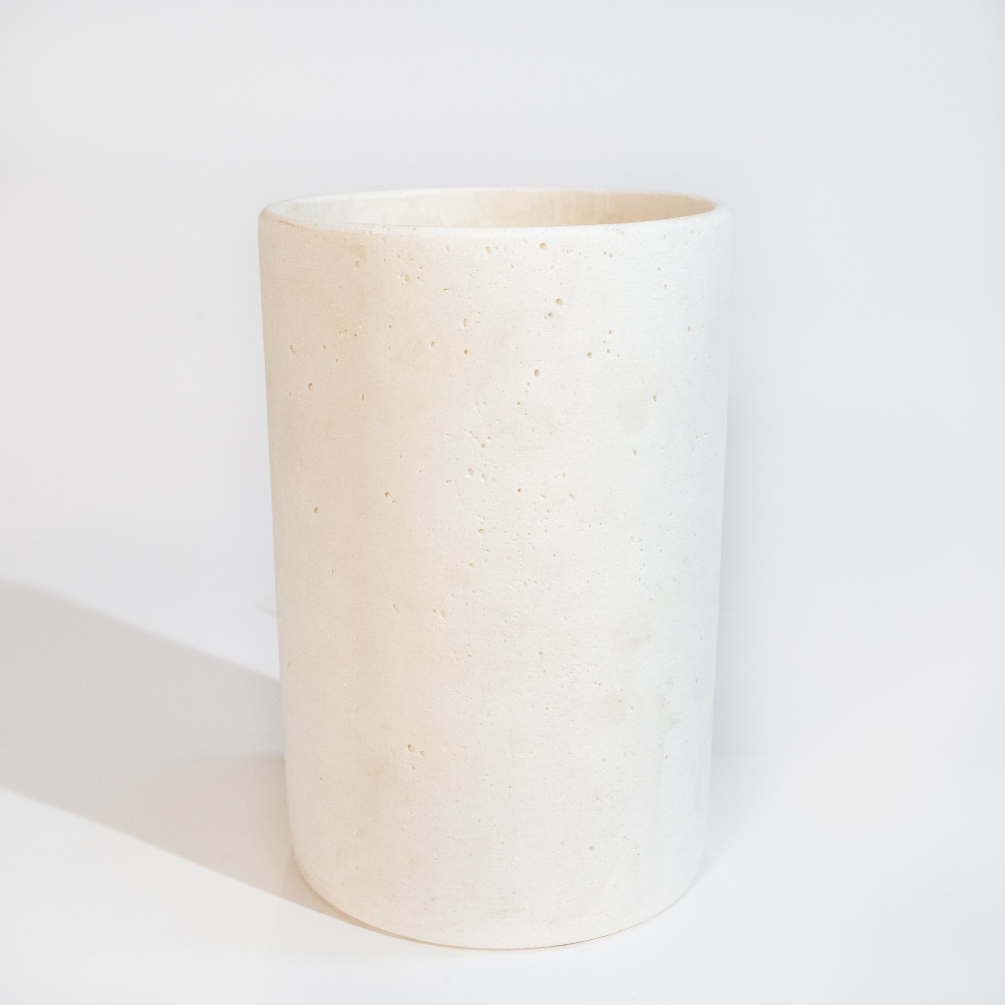 Polystone Cylinder Vase – Flat White (7.5″ x 4.5″)