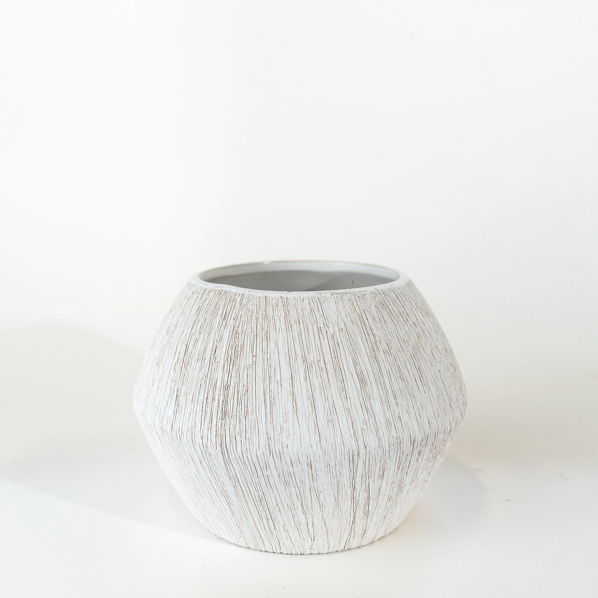 Avon Ceramic Pot (4"Dia X 3"H)